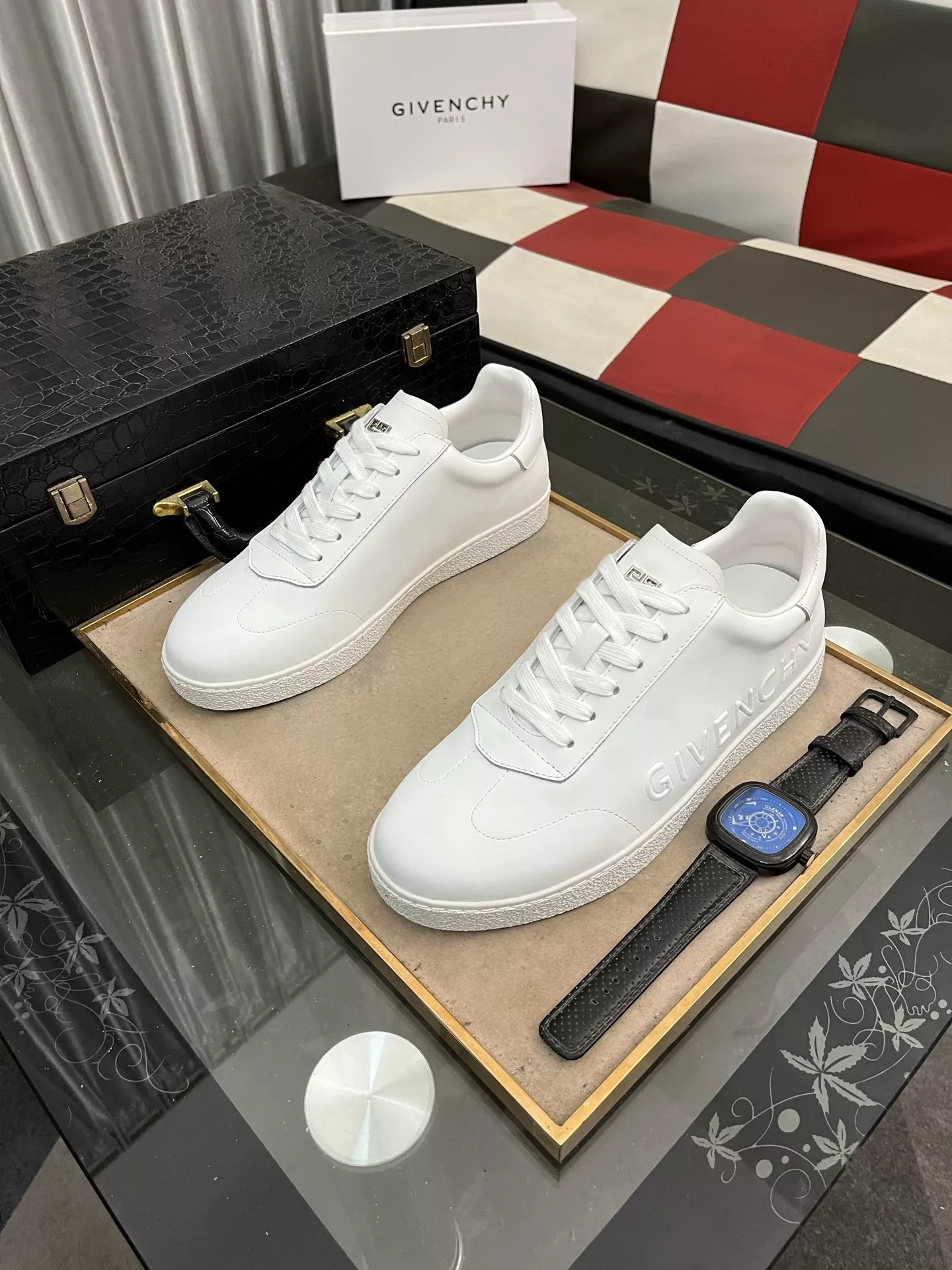 Givenchy Casual Shoes For Men Classic 6111