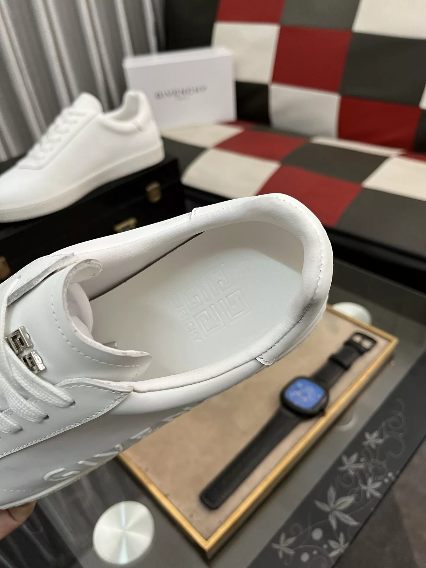 Givenchy Casual Shoes For Men Classic 6111