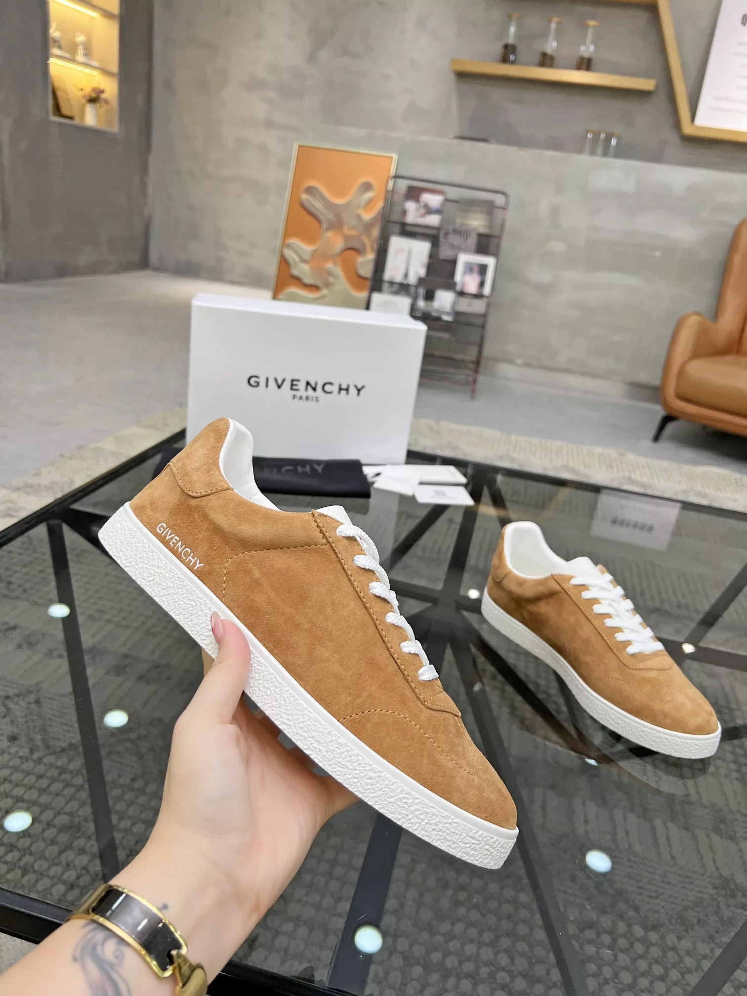 Givenchy Casual Shoes For Men Compact 4844