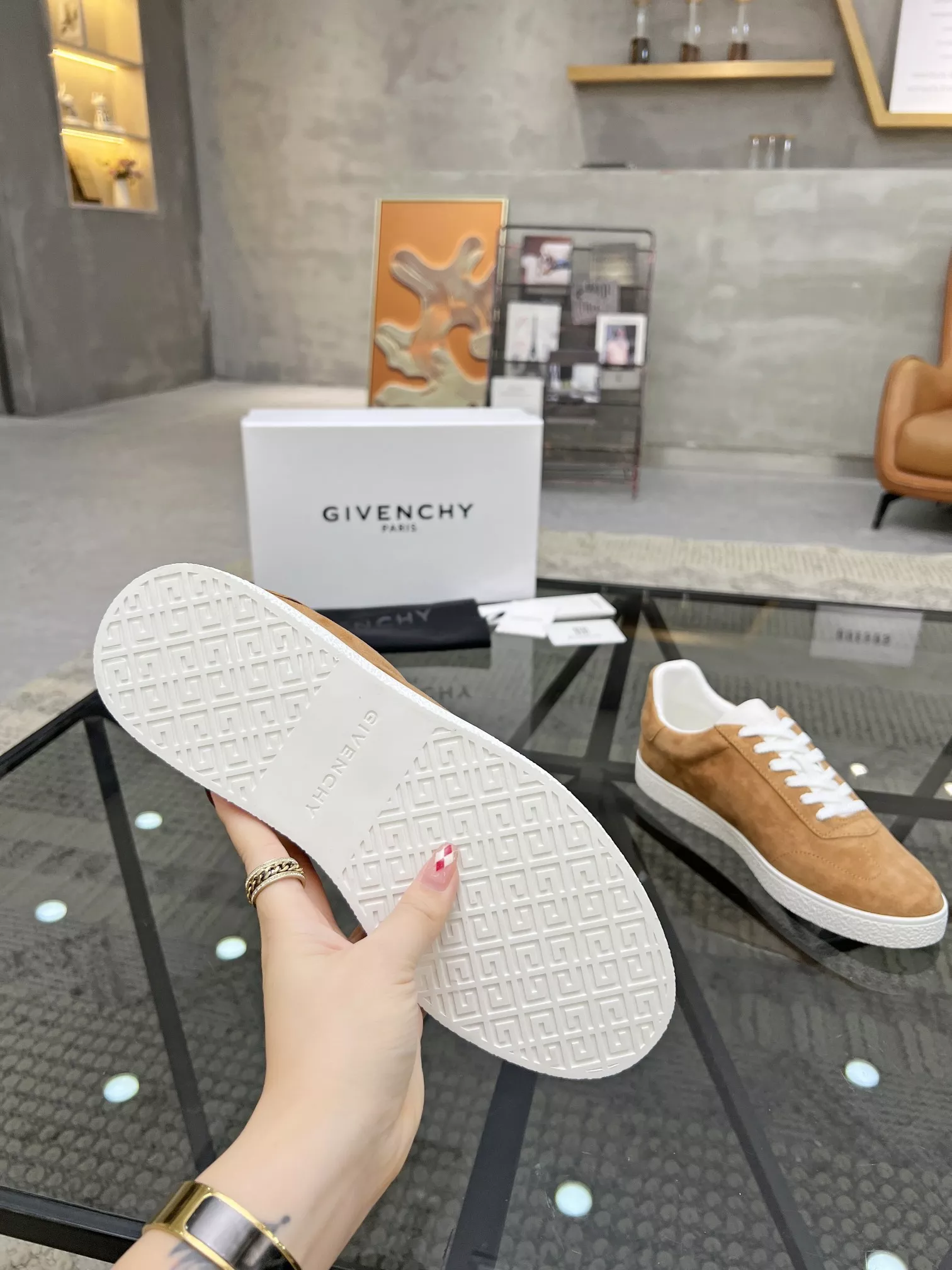 Givenchy Casual Shoes For Men Compact 4844