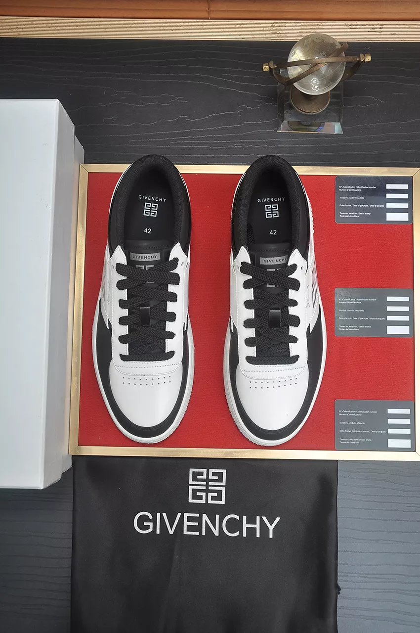 Givenchy Casual Shoes For Men Cozy 945