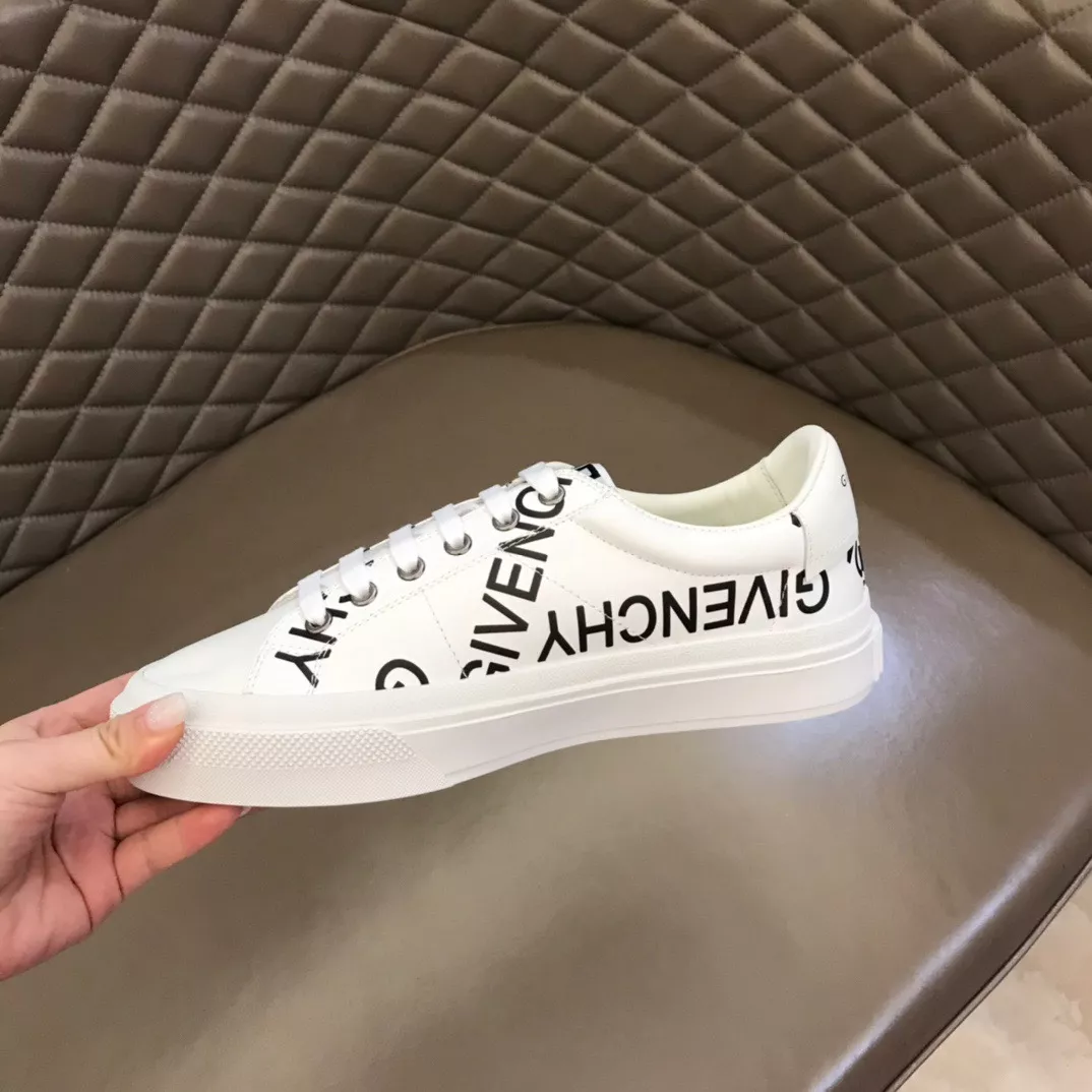 Givenchy Casual Shoes For Men DailyWear 8772
