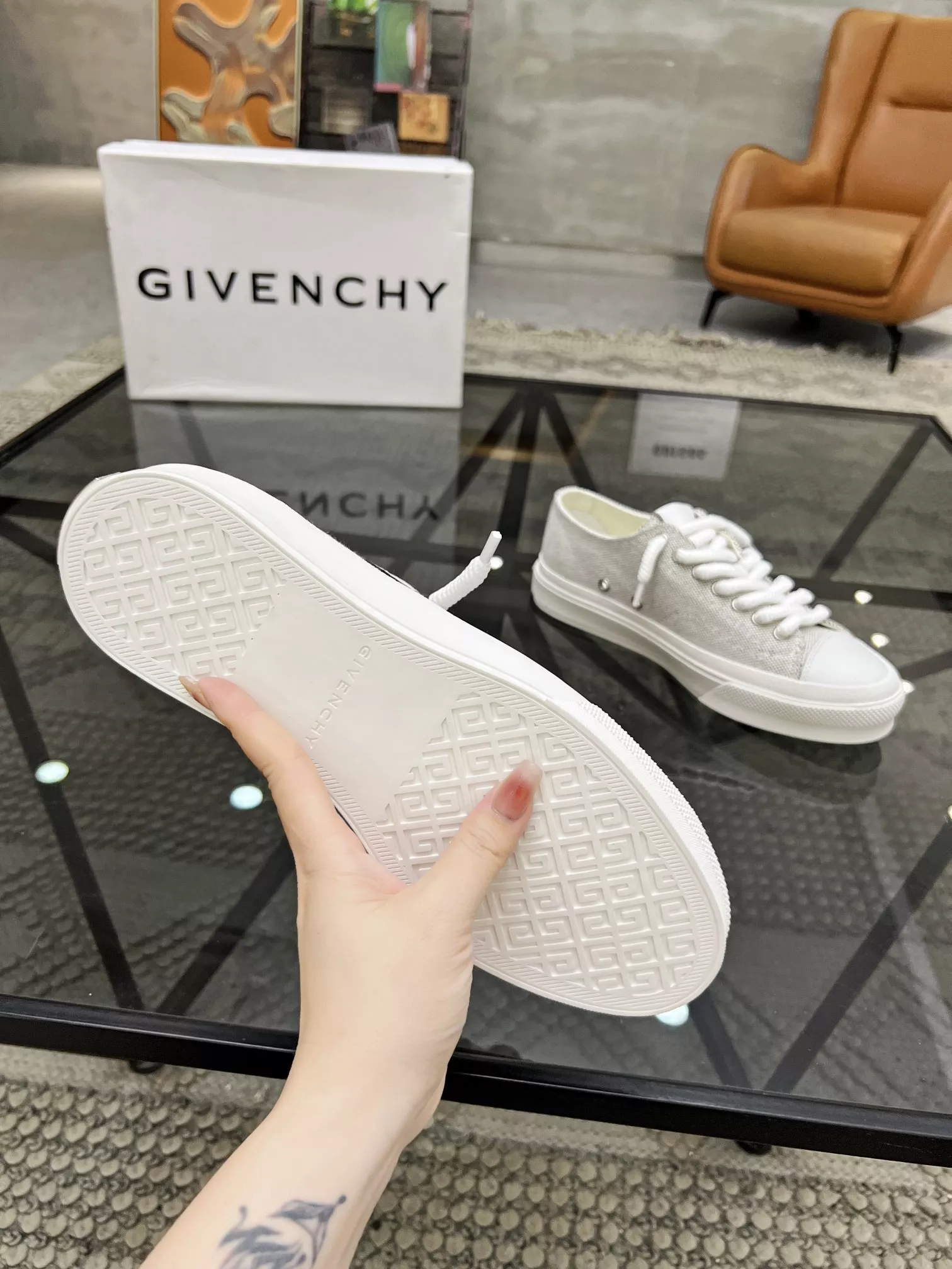 Givenchy Casual Shoes For Men Durable 3383