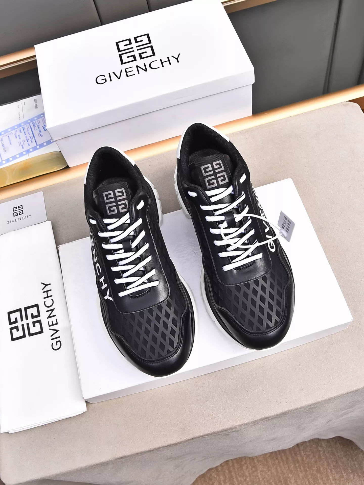 Givenchy Casual Shoes For Men Durable 7309