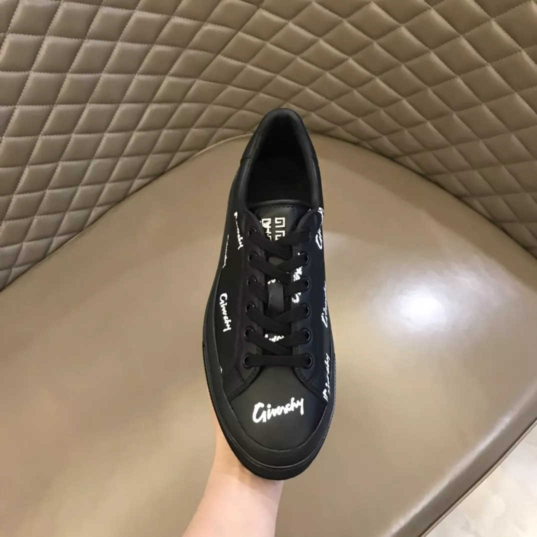 Givenchy Casual Shoes For Men EasyMatch 3606
