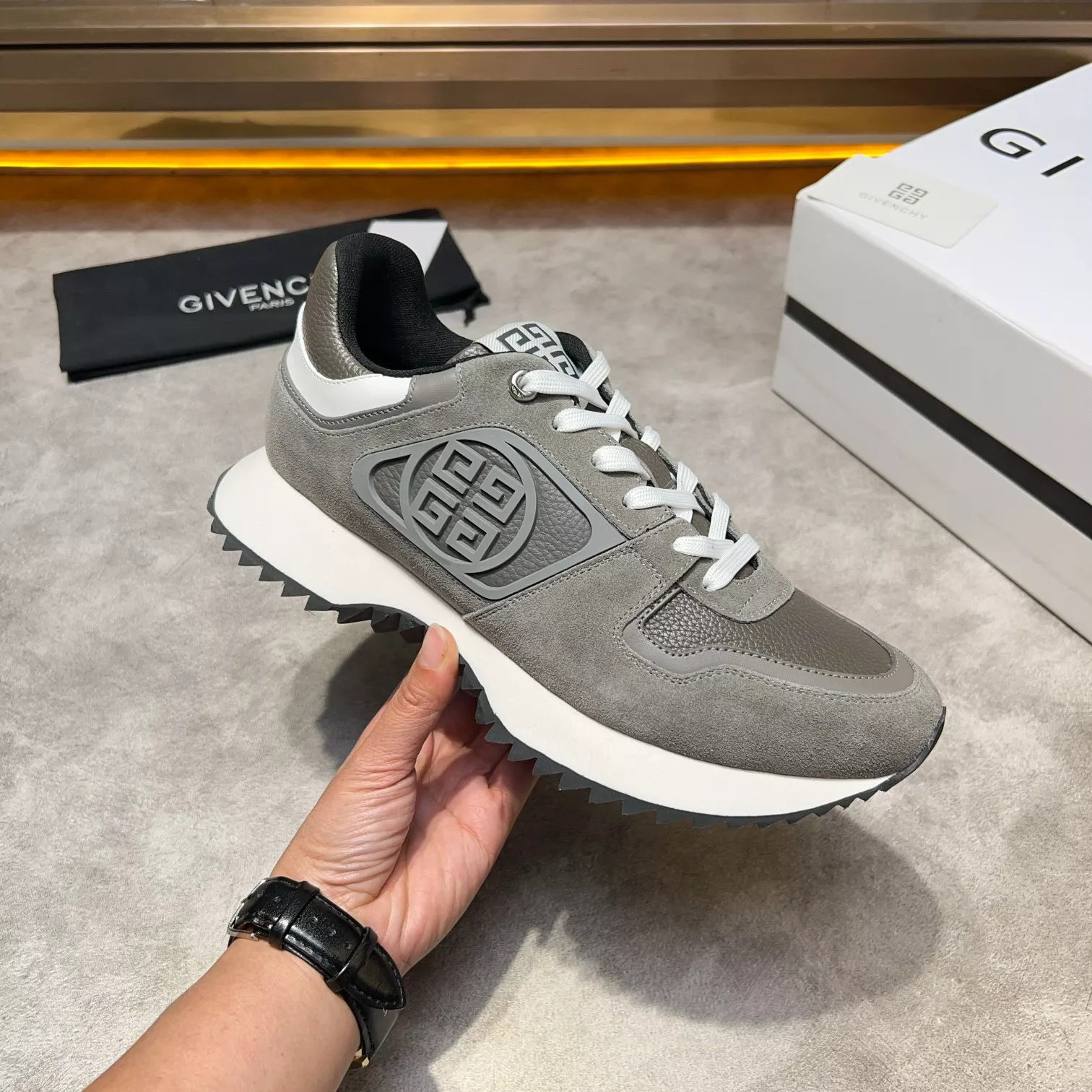 Givenchy Casual Shoes For Men EasyMatch 7926