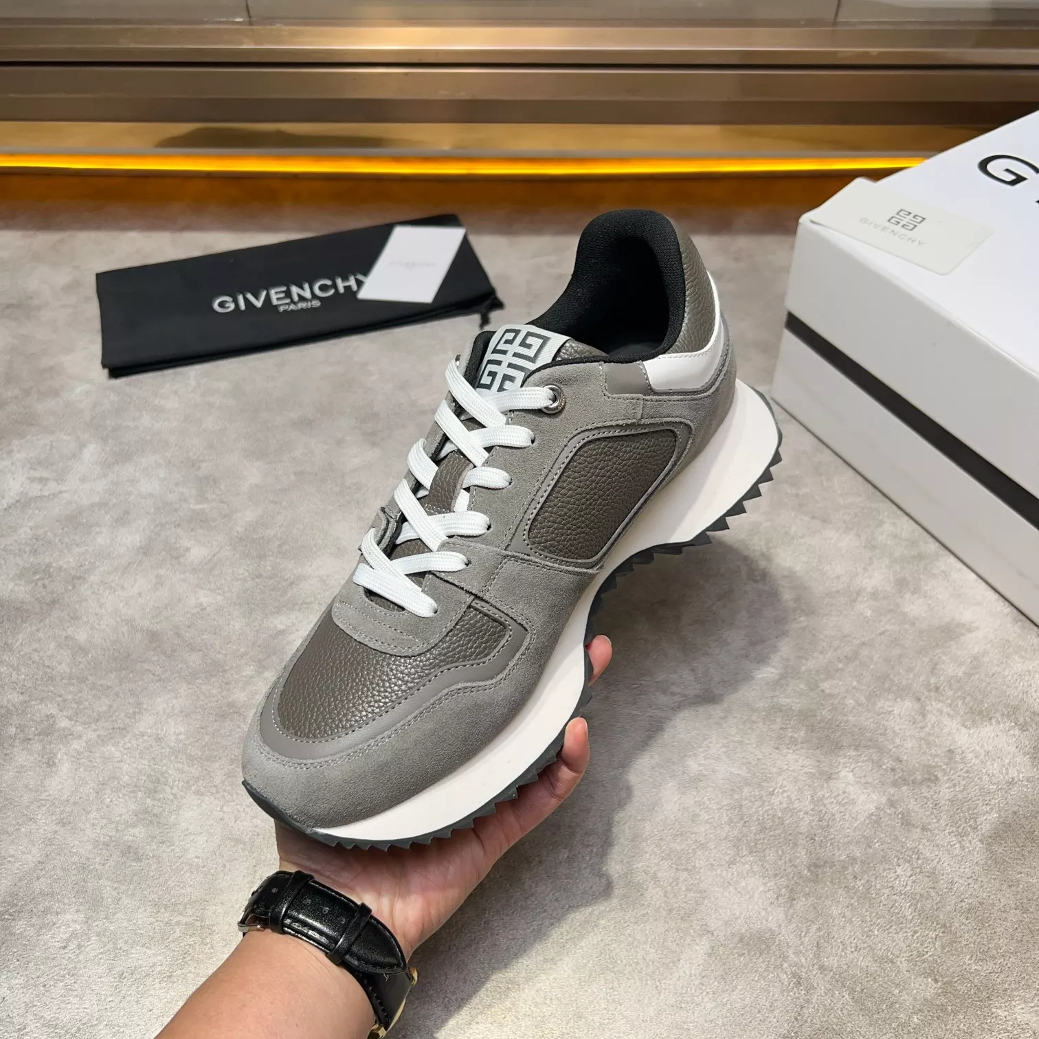 Givenchy Casual Shoes For Men EasyMatch 7926