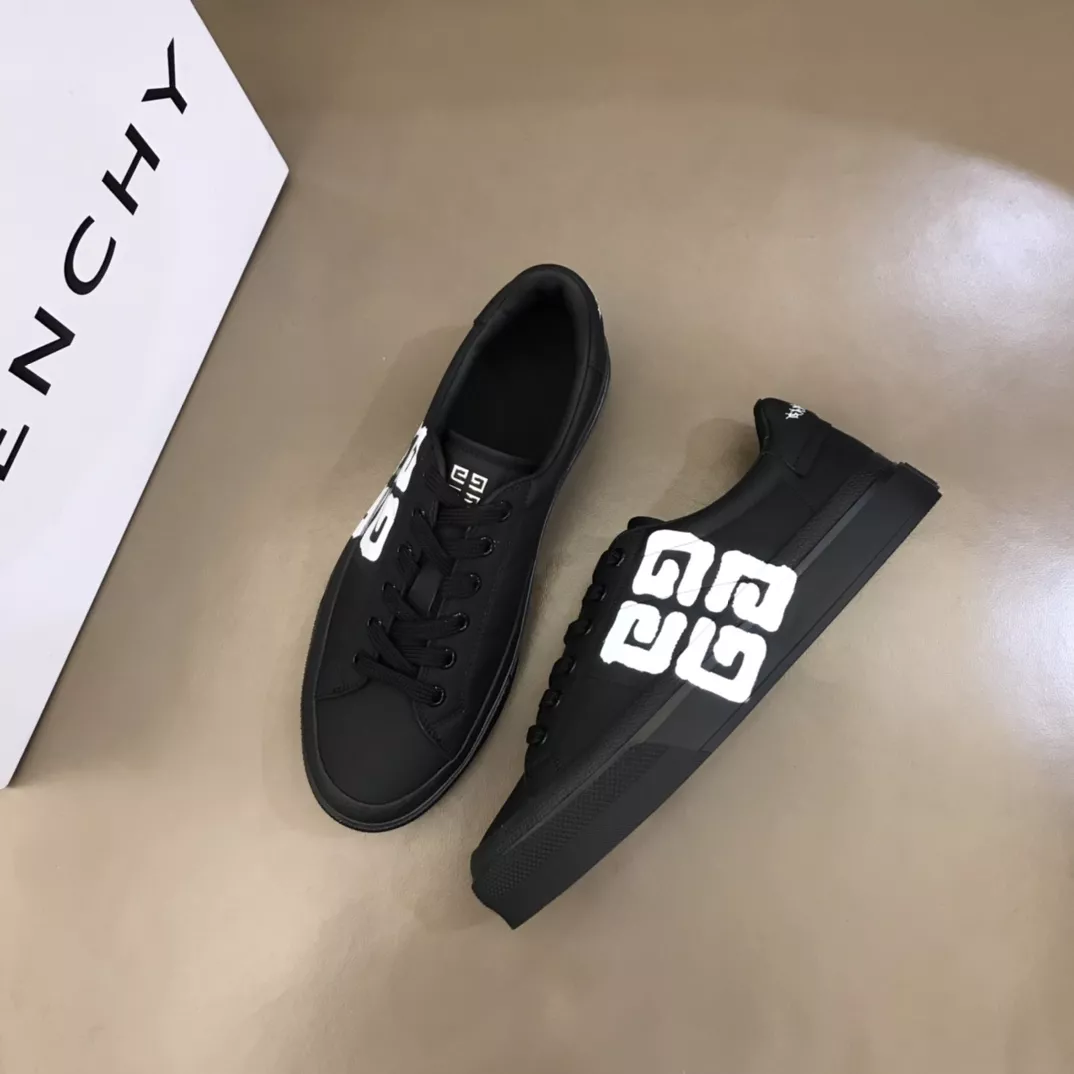 Givenchy Casual Shoes For Men EyeCatching 228