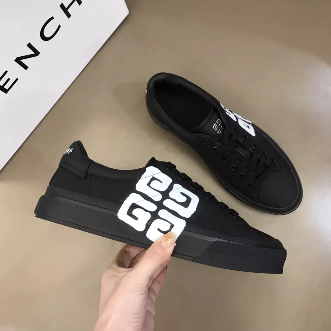Givenchy Casual Shoes For Men EyeCatching 228