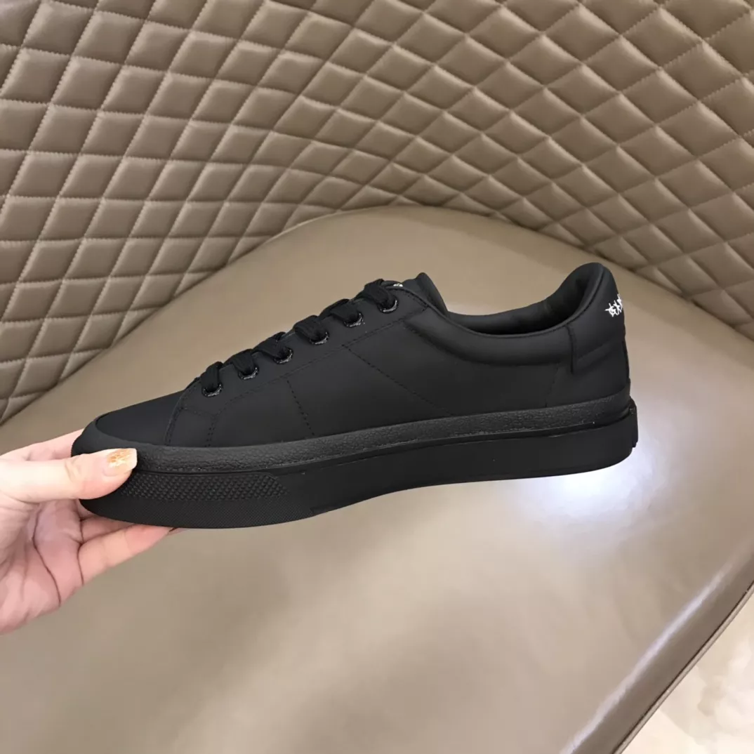 Givenchy Casual Shoes For Men EyeCatching 228