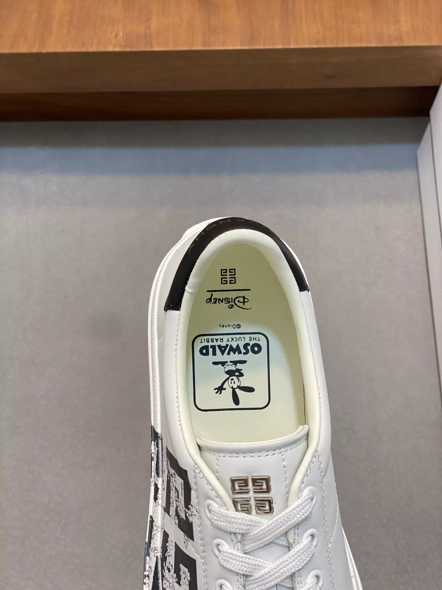 Givenchy Casual Shoes For Men EyeCatching 7278
