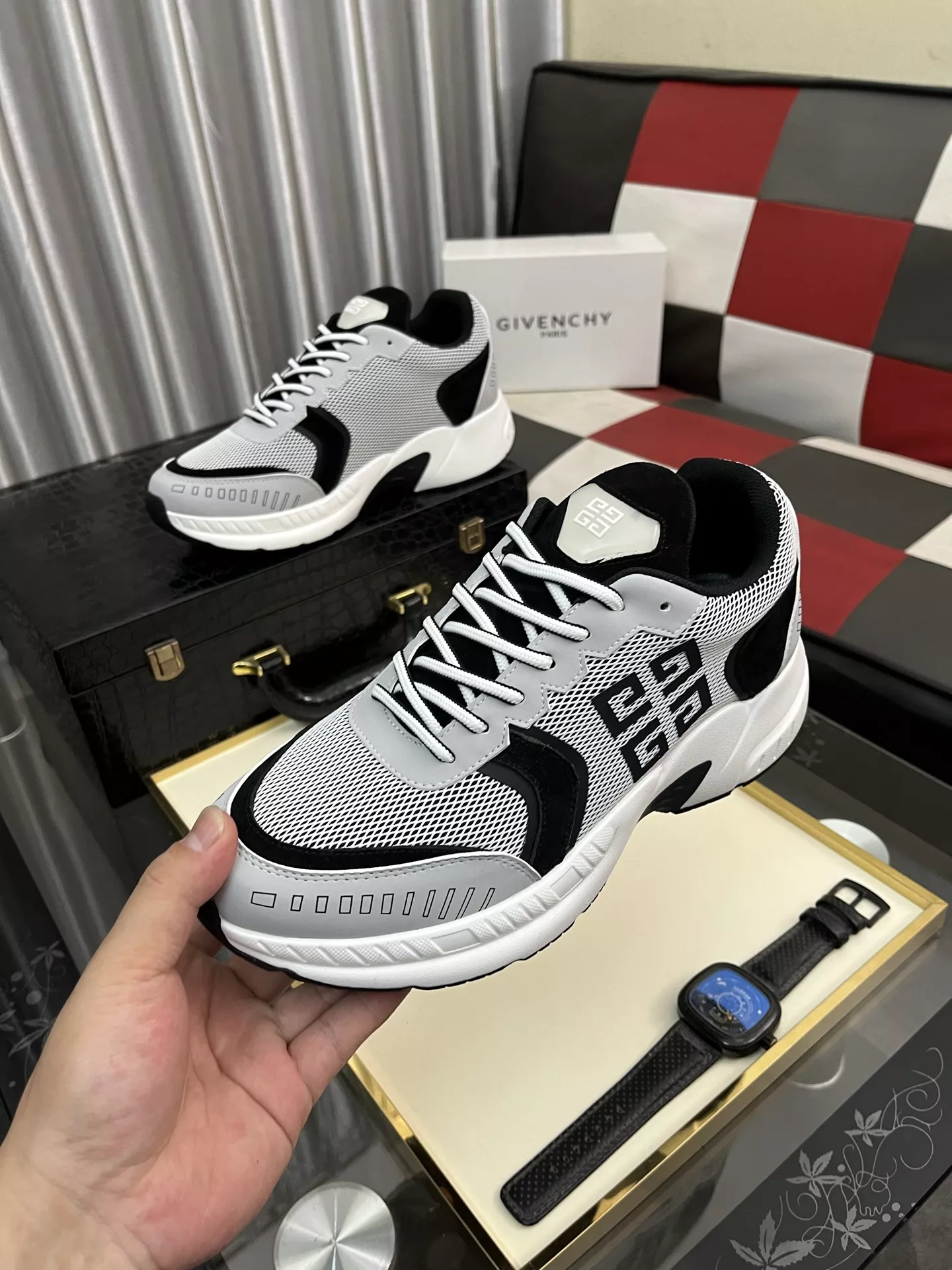 Givenchy Casual Shoes For Men Fashionable 3171