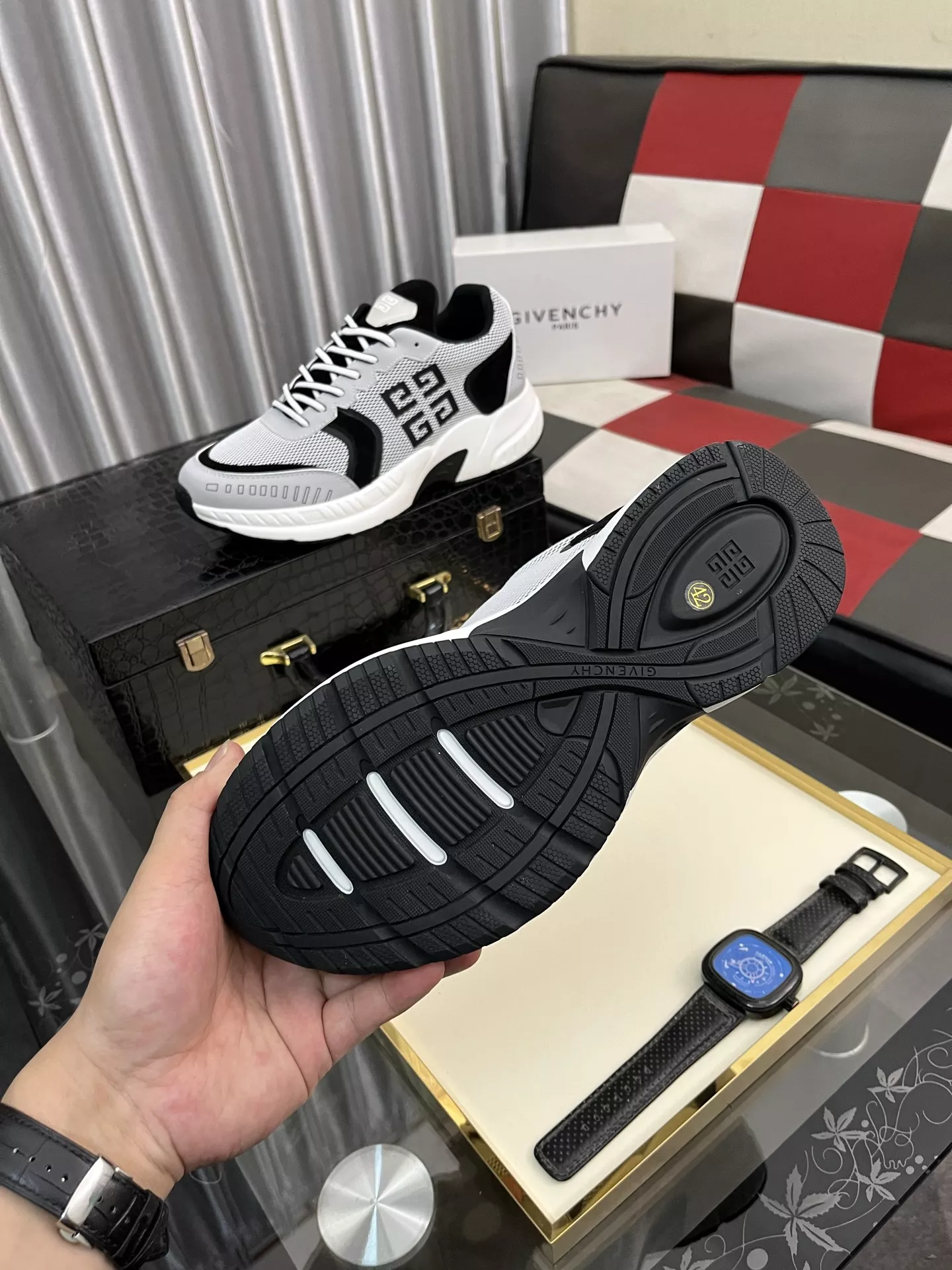 Givenchy Casual Shoes For Men Fashionable 3171