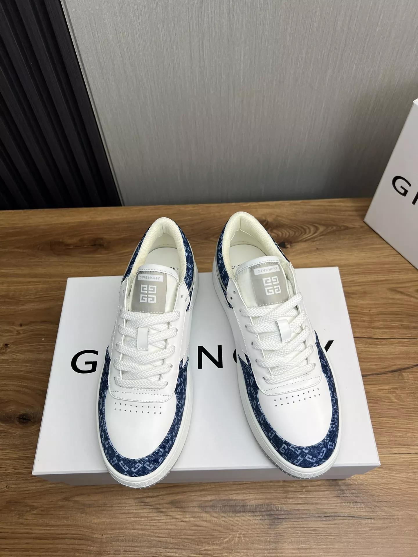 Givenchy Casual Shoes For Men Fashionable 6736