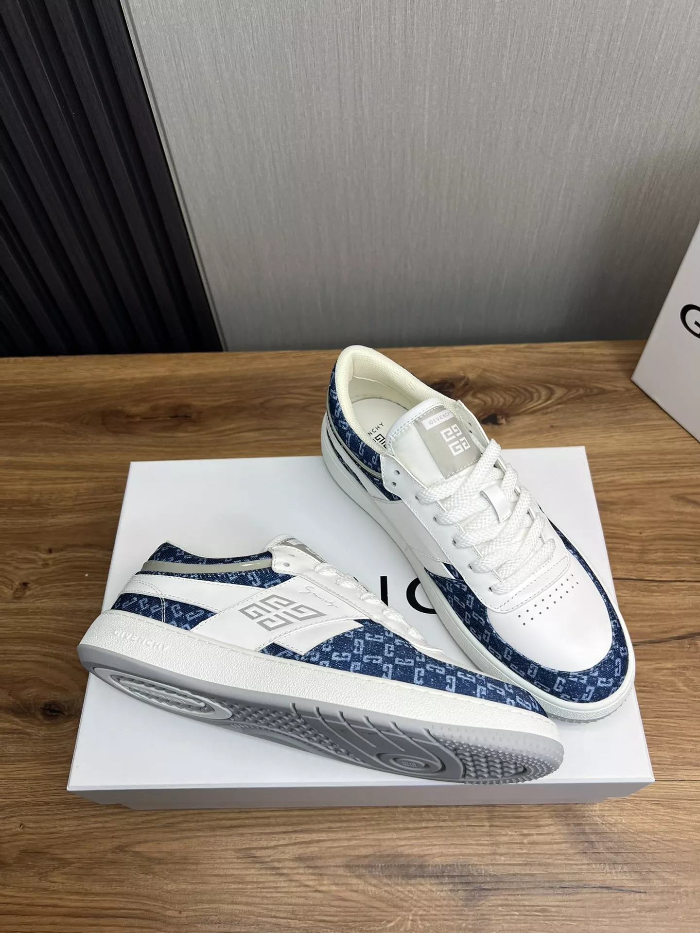 Givenchy Casual Shoes For Men Fashionable 6736