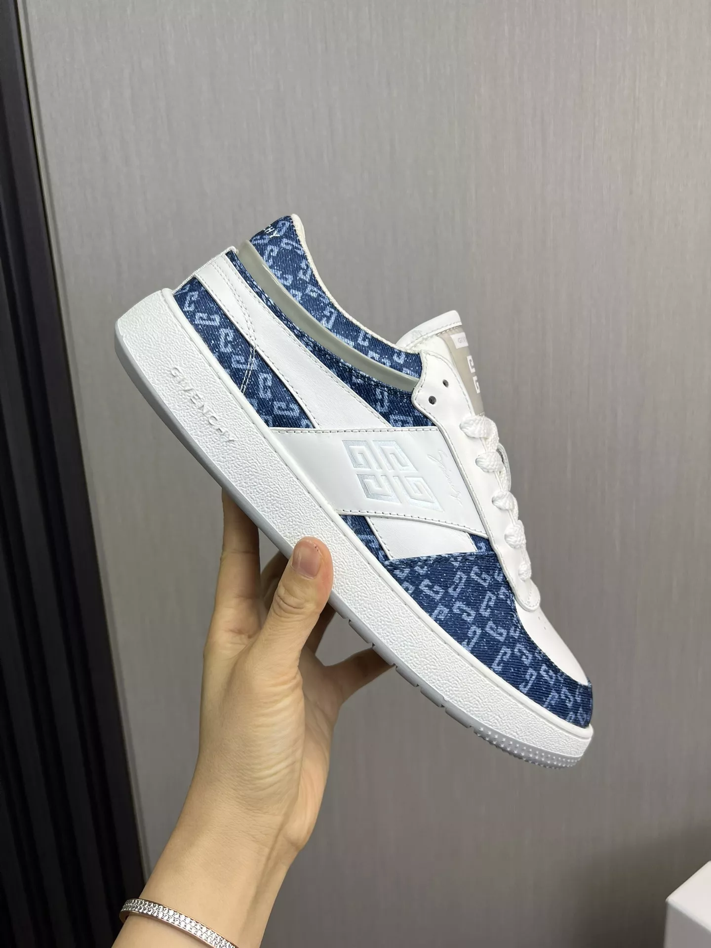 Givenchy Casual Shoes For Men Fashionable 6736