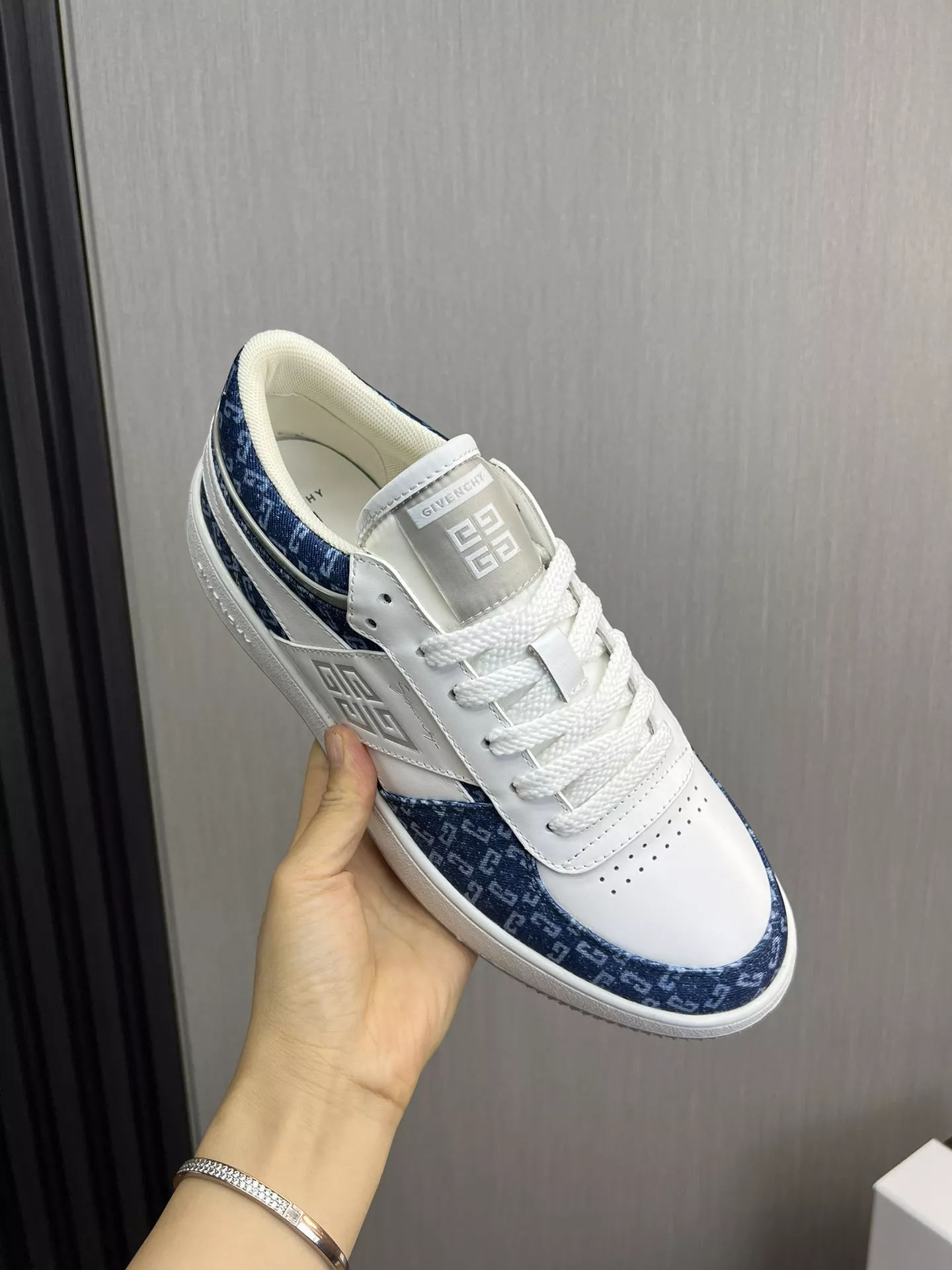 Givenchy Casual Shoes For Men Fashionable 6736