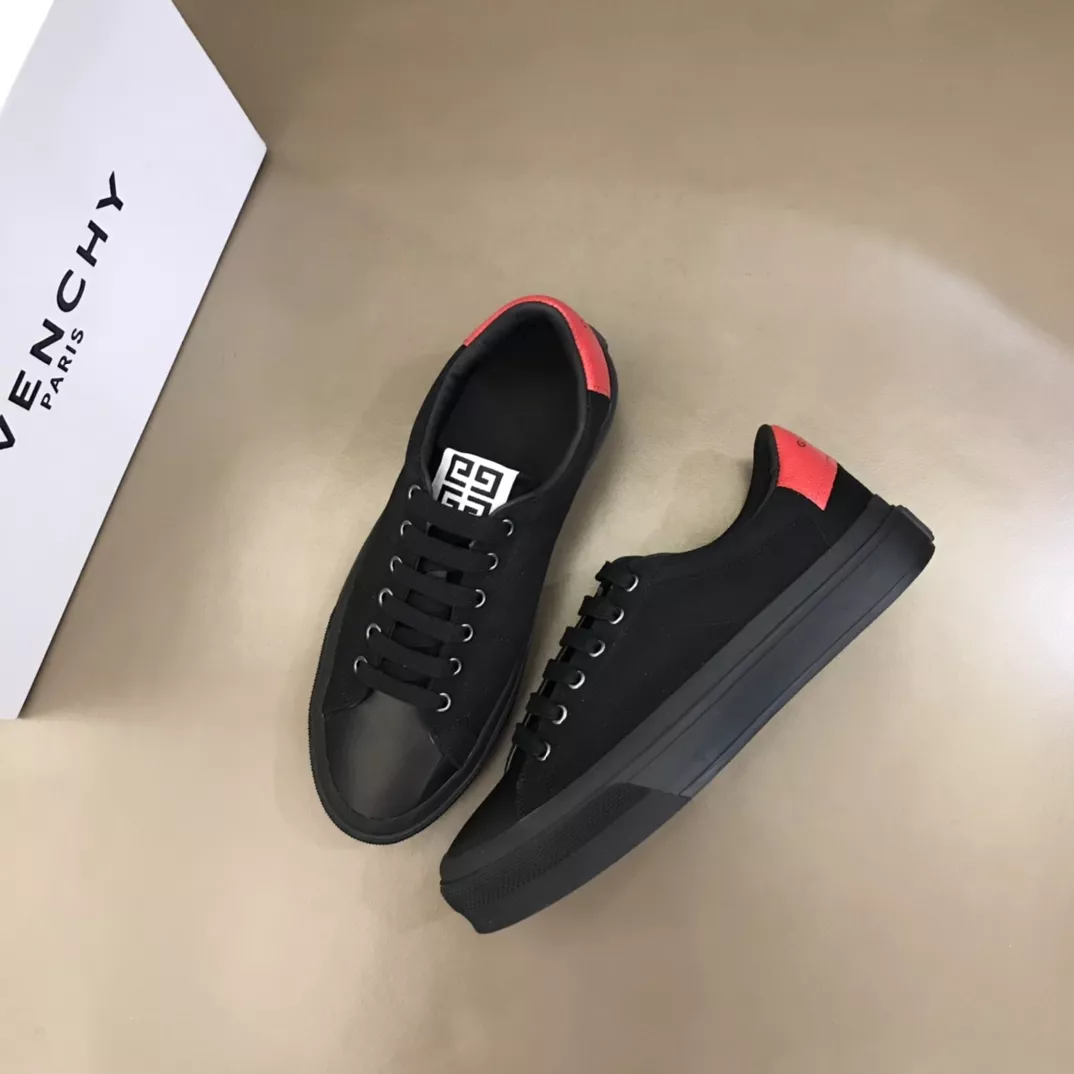 Givenchy Casual Shoes For Men Functional 1334
