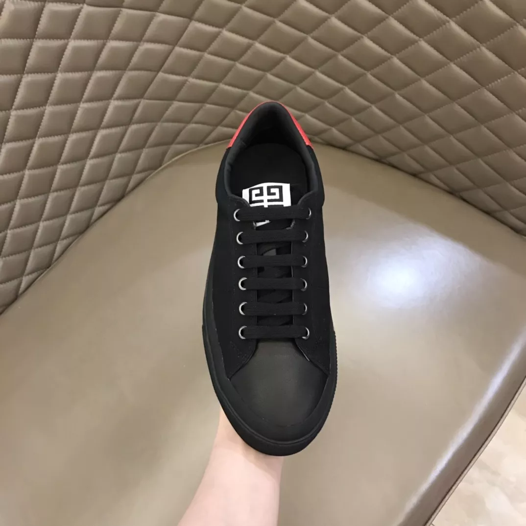Givenchy Casual Shoes For Men Functional 1334