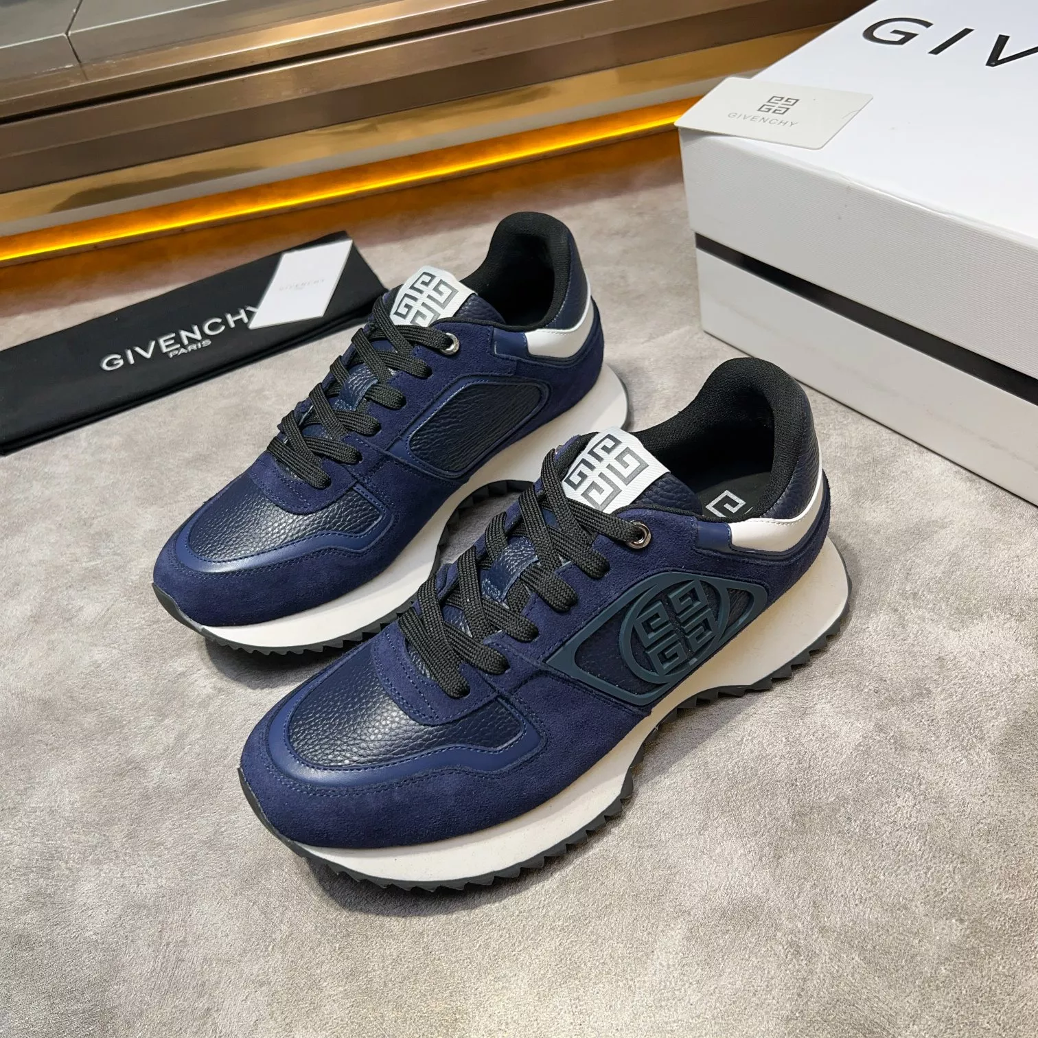 Givenchy Casual Shoes For Men Minimalist 9631