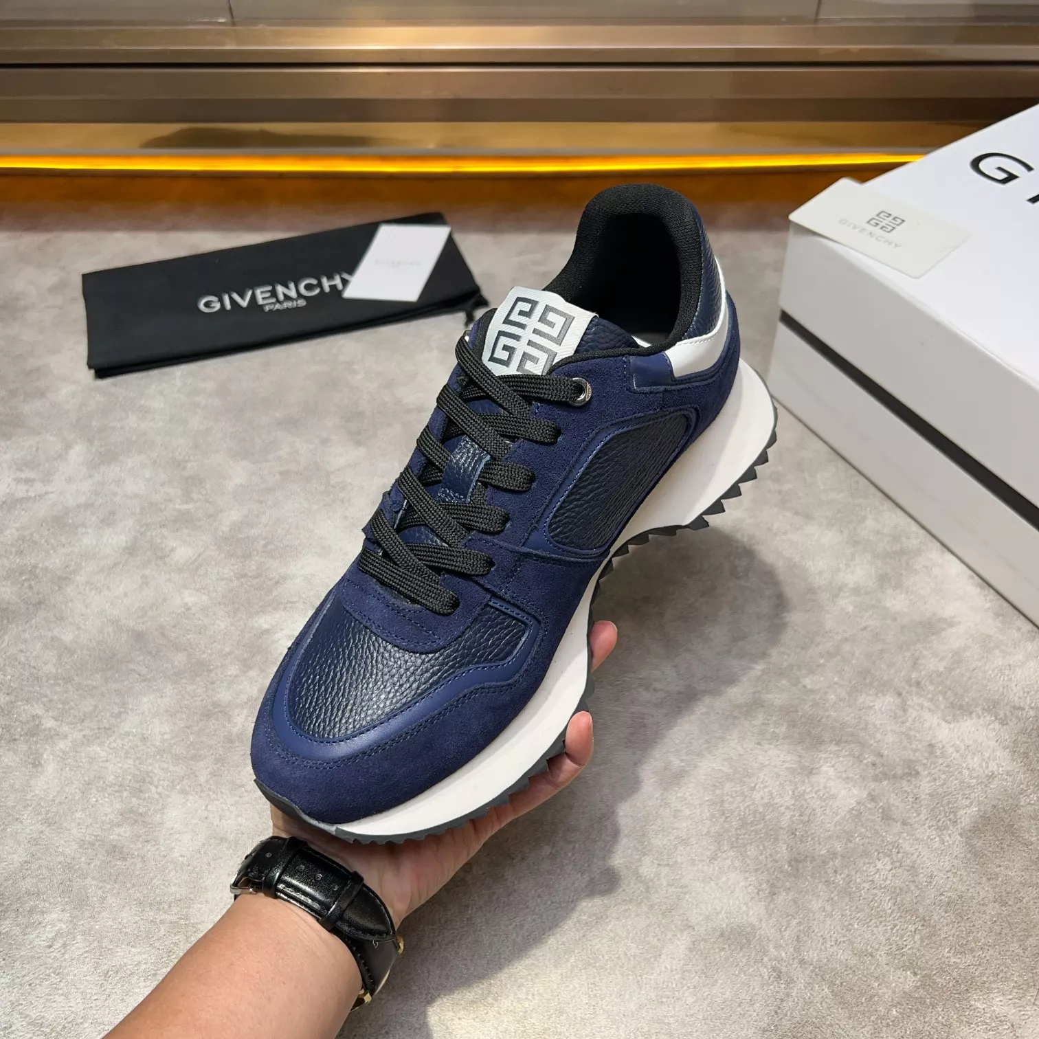 Givenchy Casual Shoes For Men Minimalist 9631