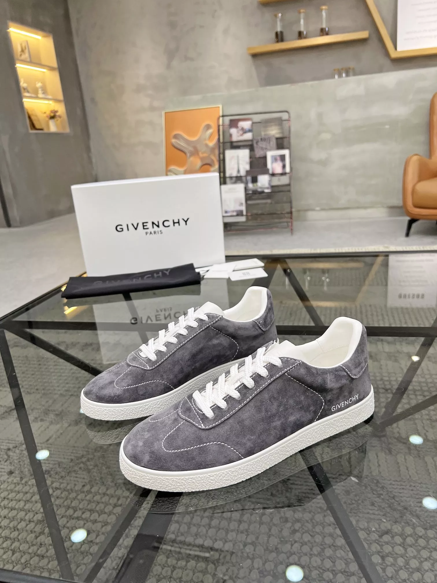 Givenchy Casual Shoes For Men Modern 9046