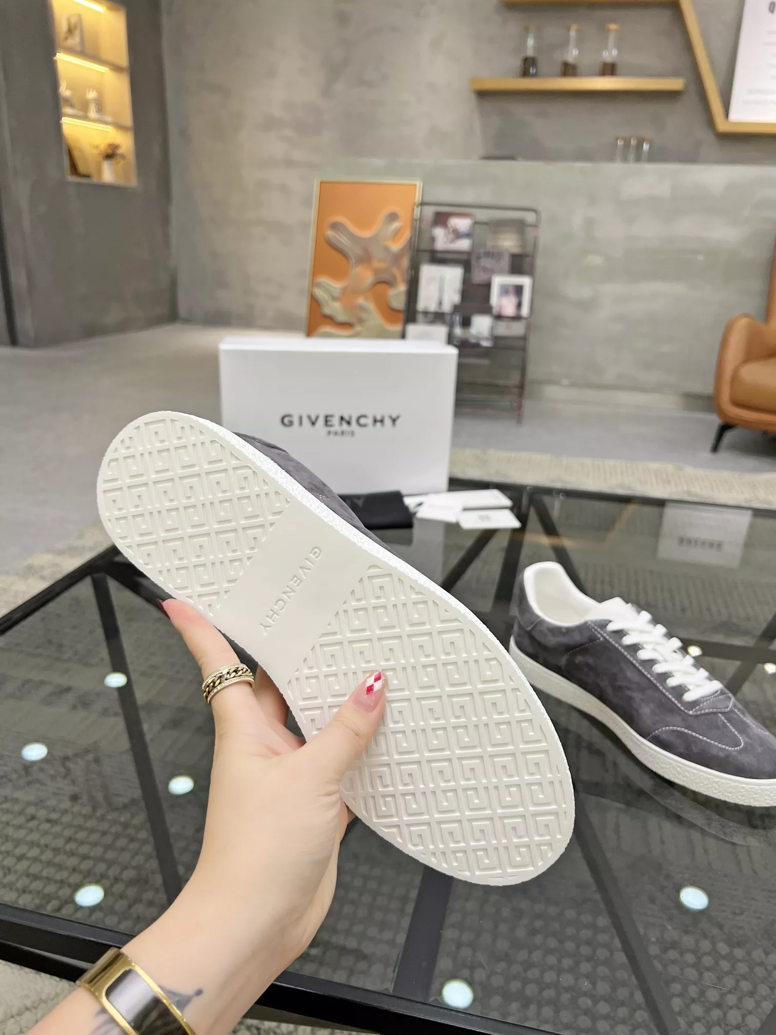 Givenchy Casual Shoes For Men Modern 9046