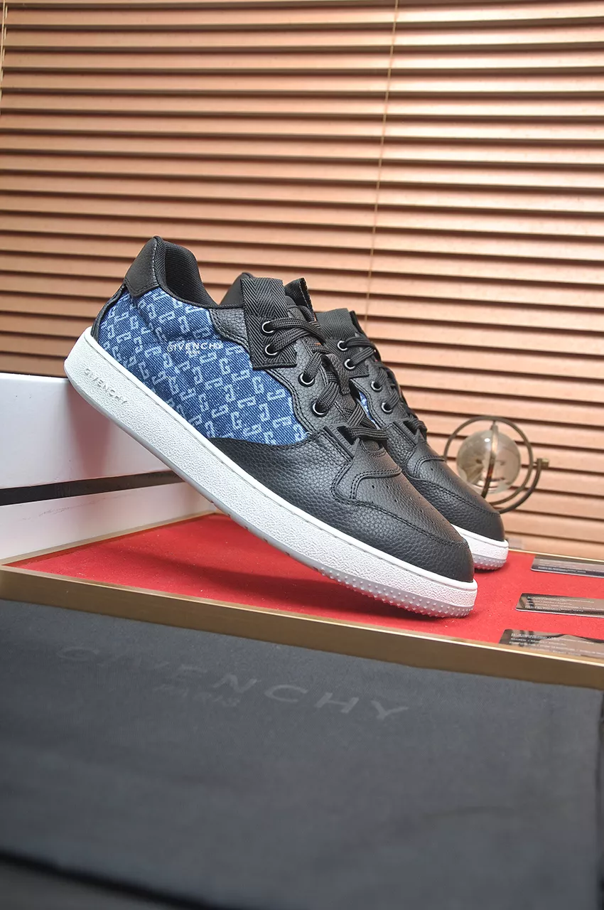 Givenchy Casual Shoes For Men NewStyle 3693