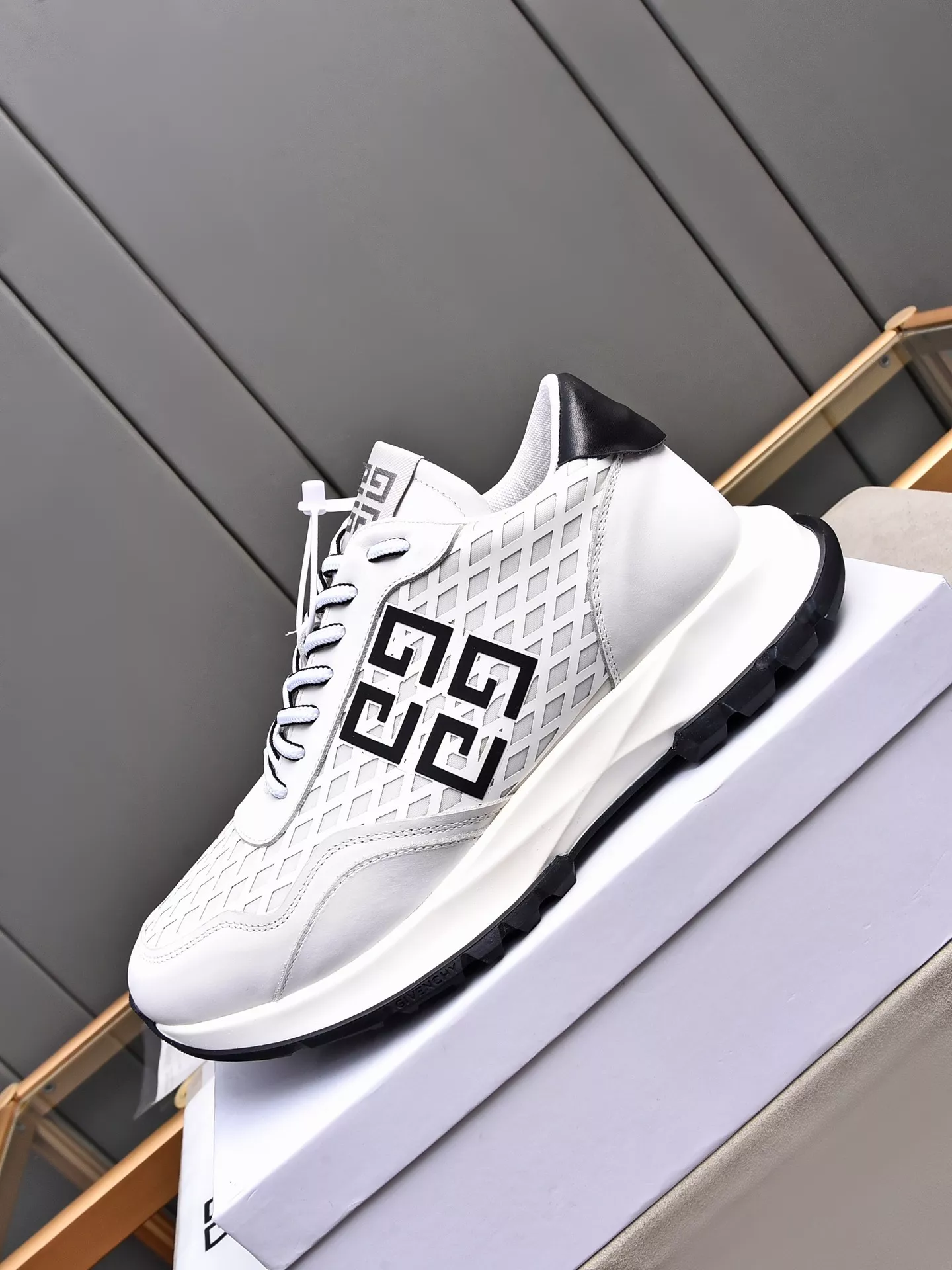 Givenchy Casual Shoes For Men NewStyle 6480