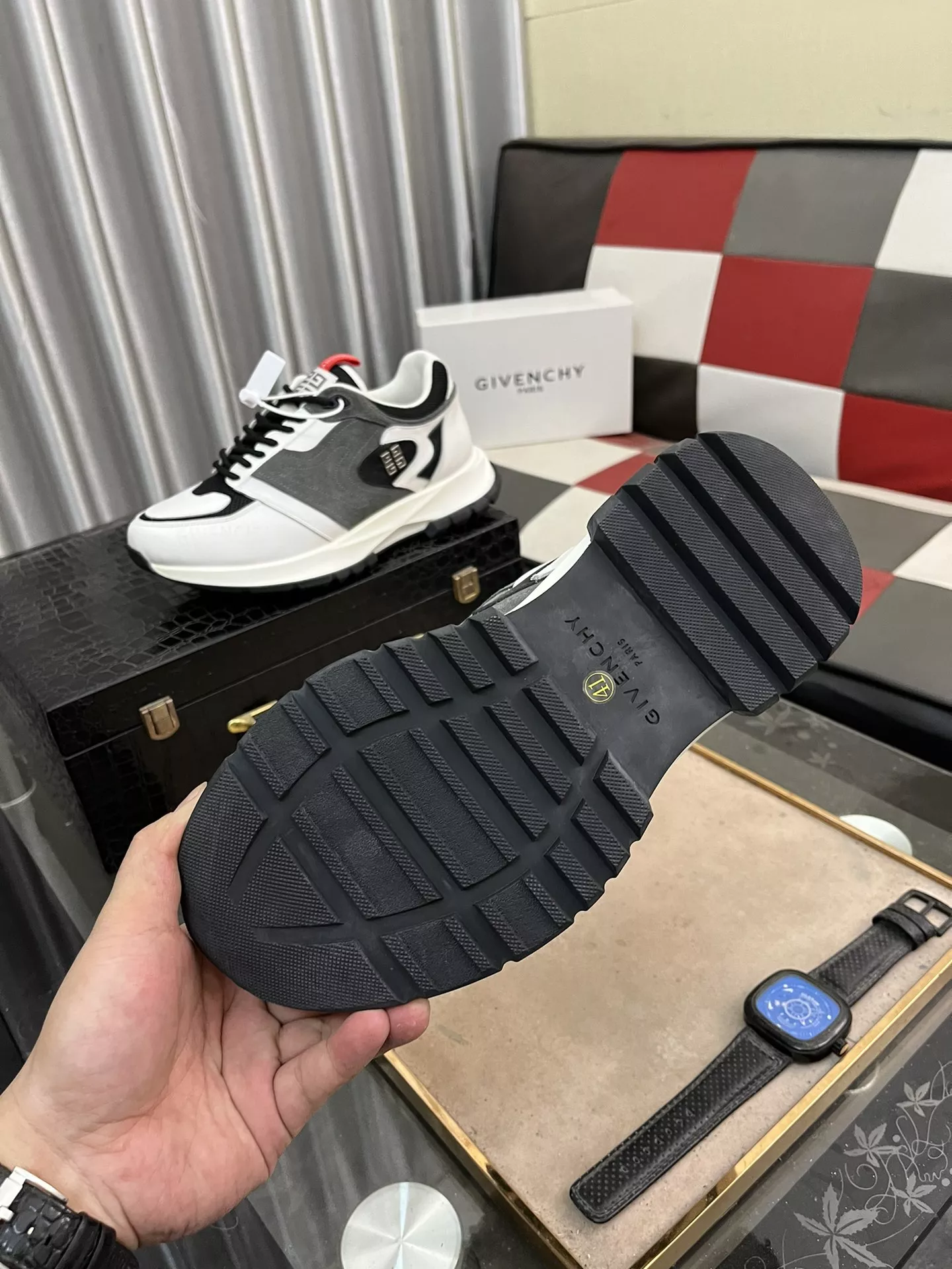 Givenchy Casual Shoes For Men Practical 5245