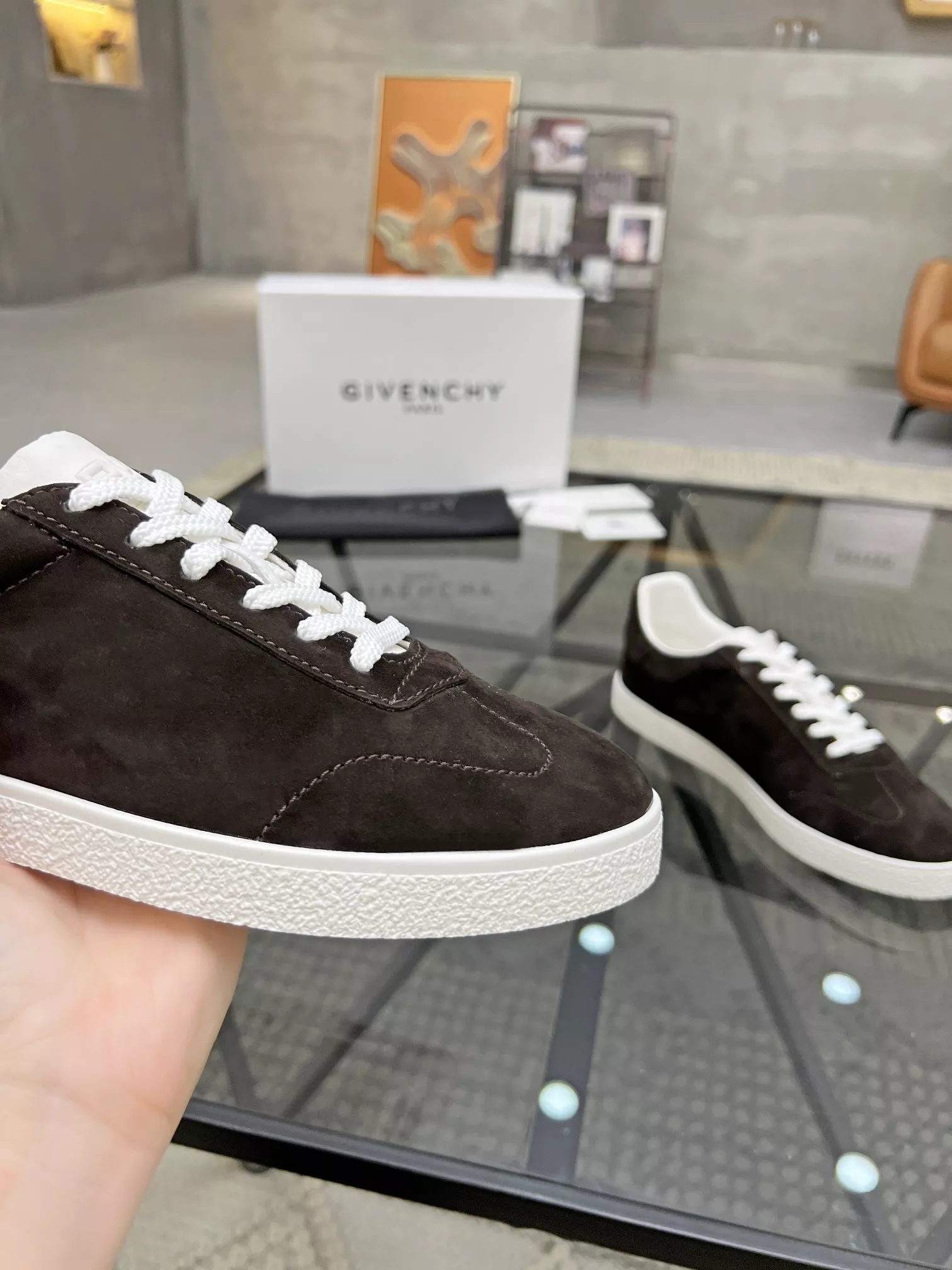 Givenchy Casual Shoes For Men Refined 7241