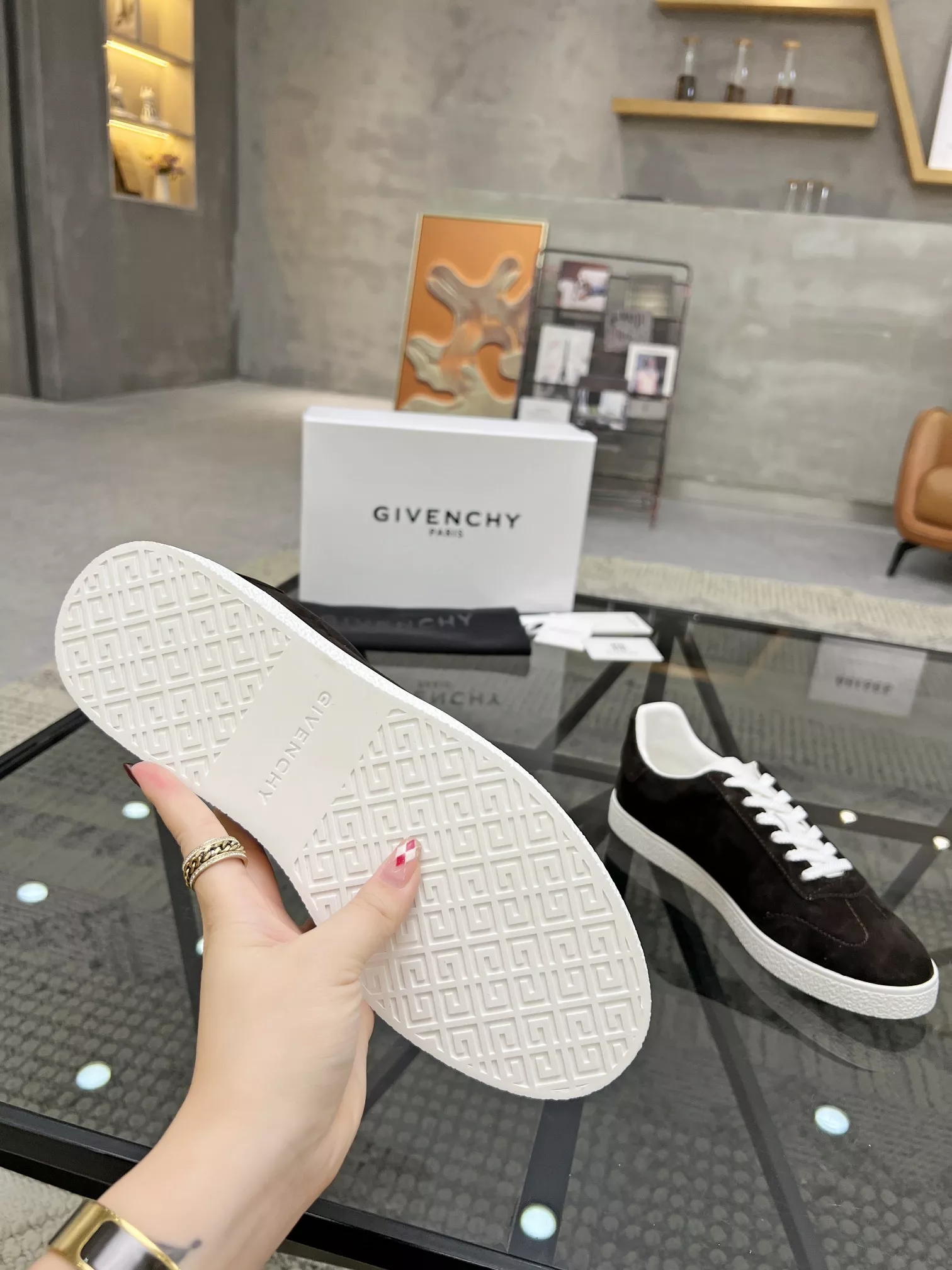 Givenchy Casual Shoes For Men Refined 7241