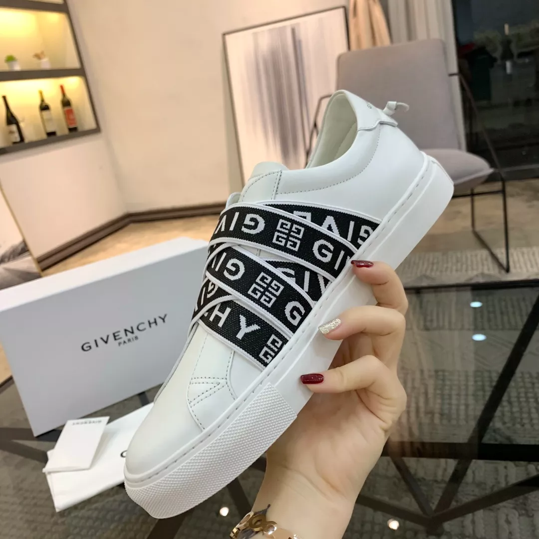 Givenchy Casual Shoes For Men Reliable 6094