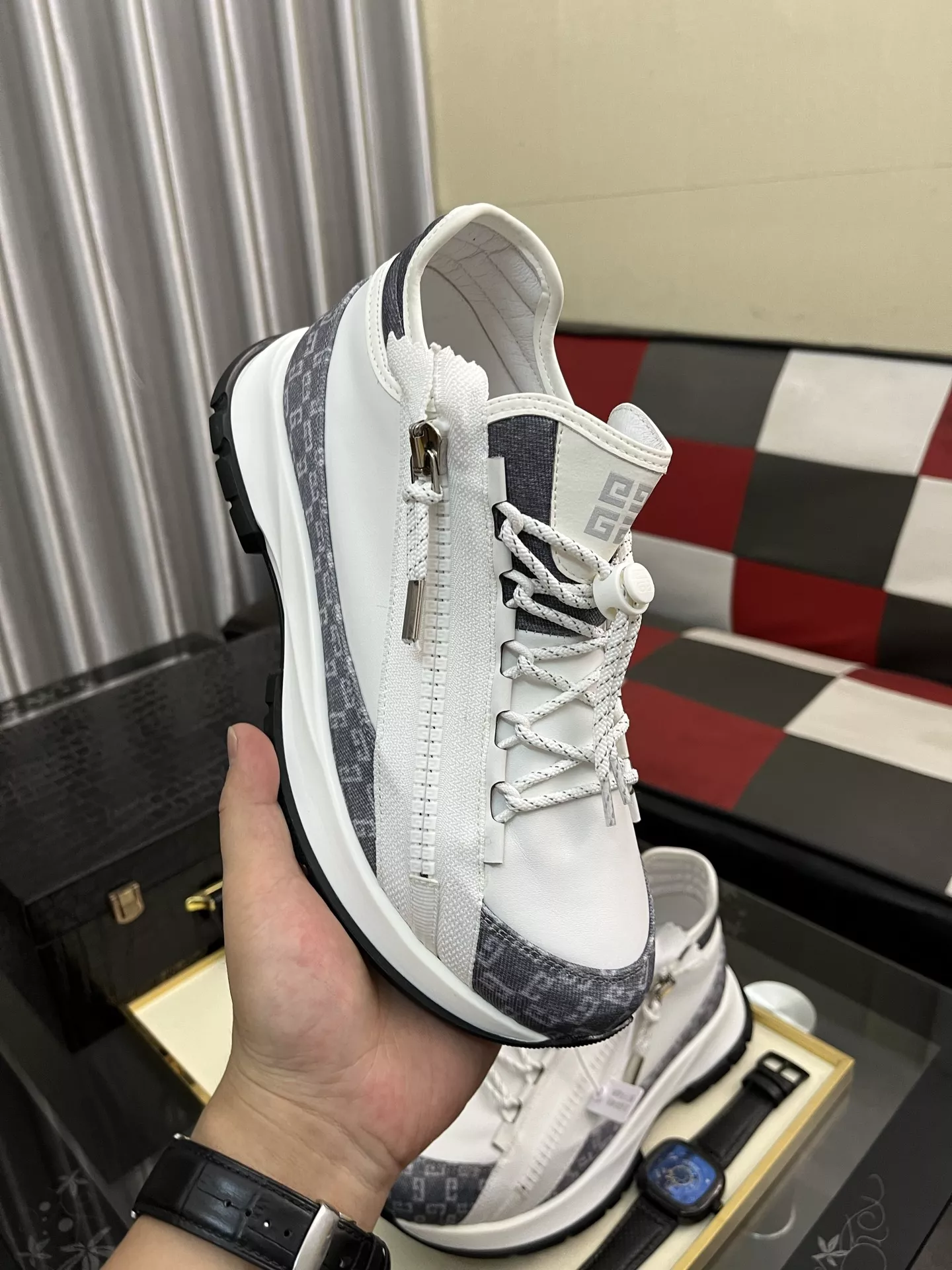 Givenchy Casual Shoes For Men Reliable 8187