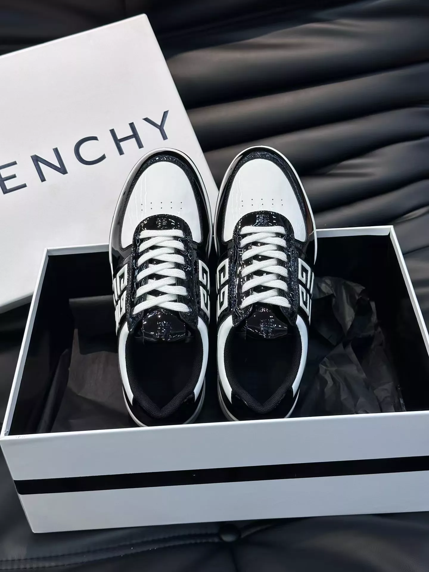 Givenchy Casual Shoes For Men Resilient 7635