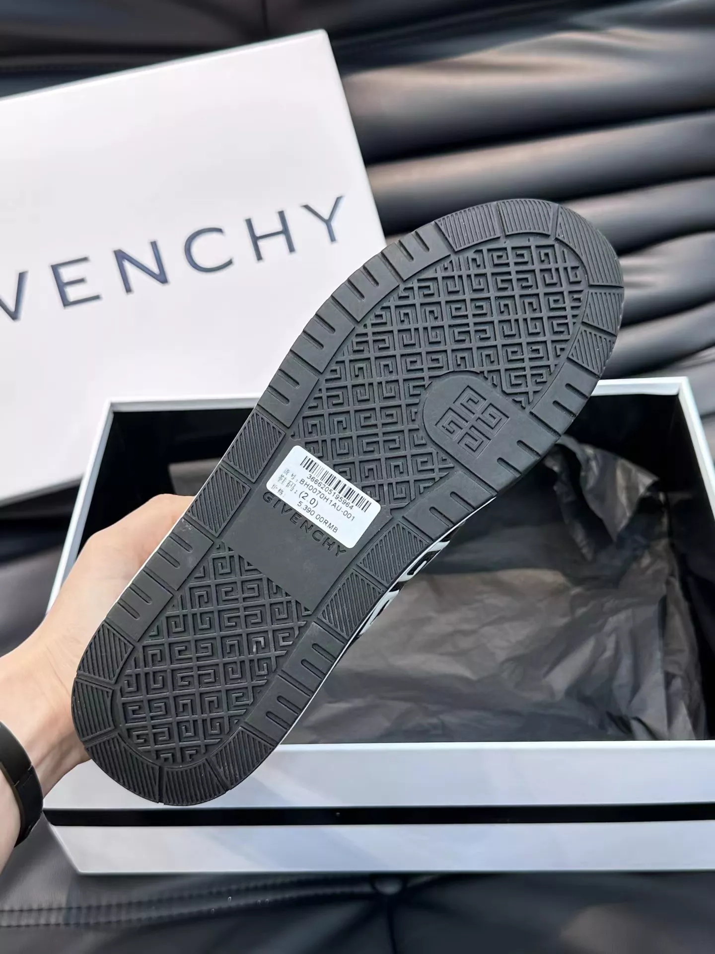 Givenchy Casual Shoes For Men Resilient 7635