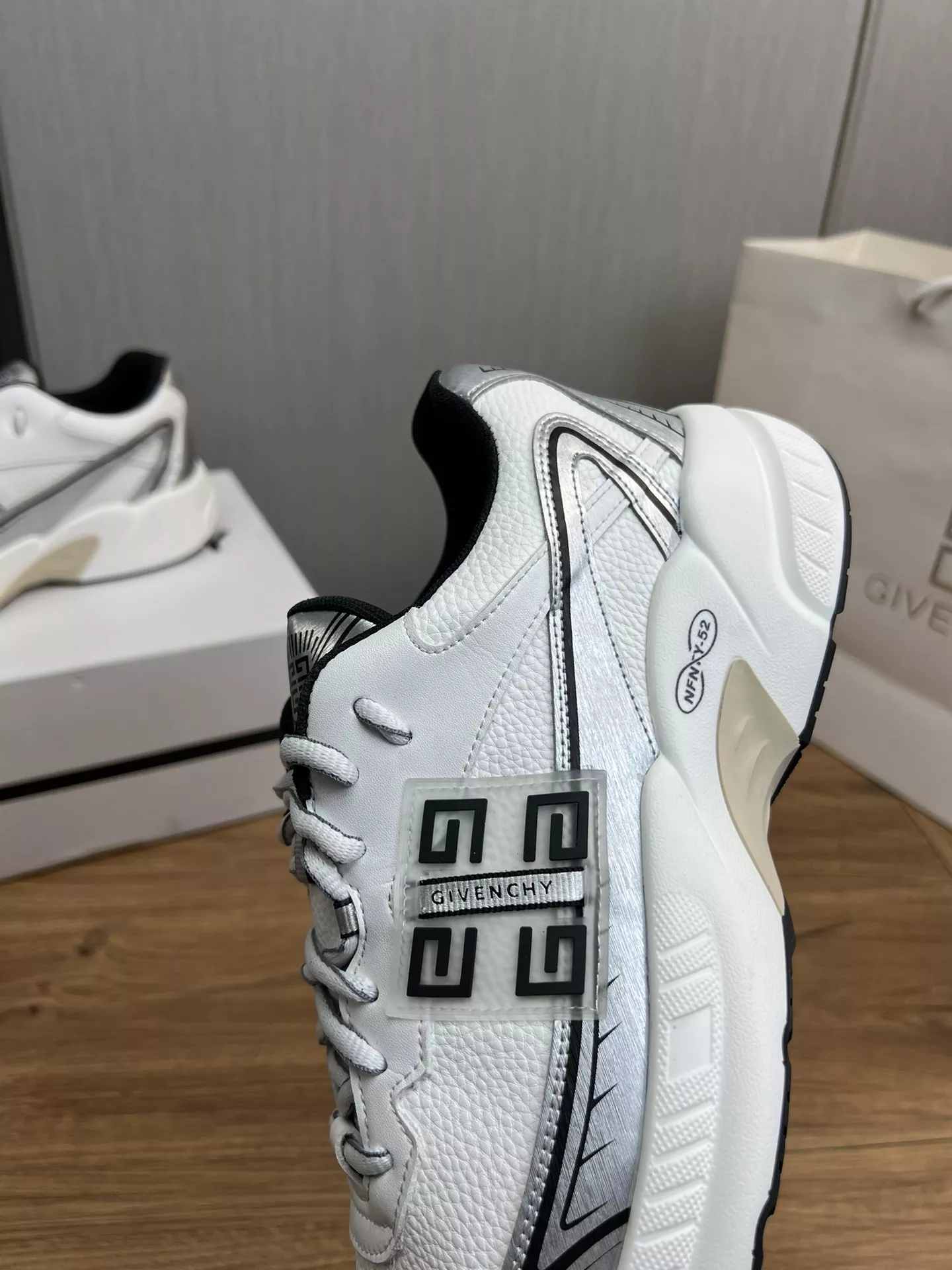 Givenchy Casual Shoes For Men Sleek 473
