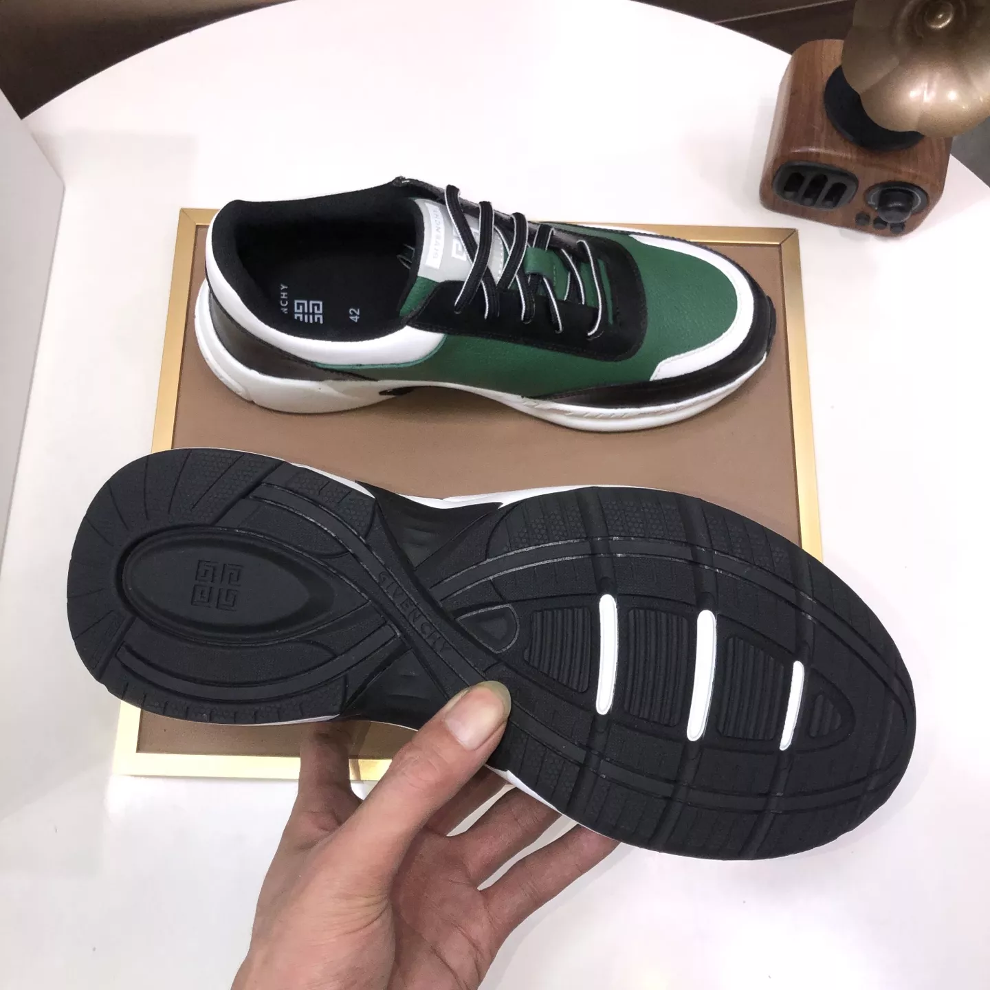 Givenchy Casual Shoes For Men Sleek 5327