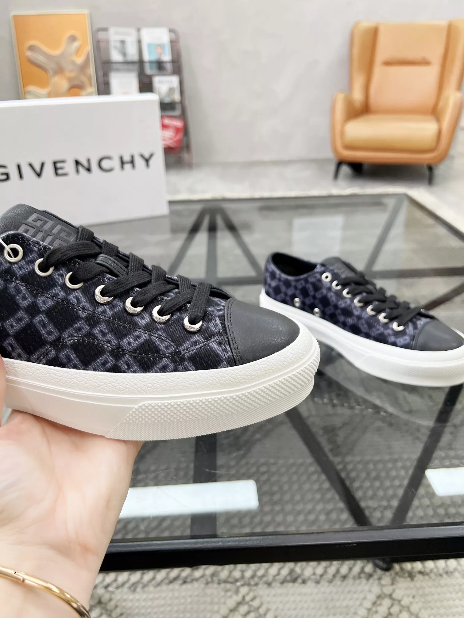 Givenchy Casual Shoes For Men SportInspired 2836