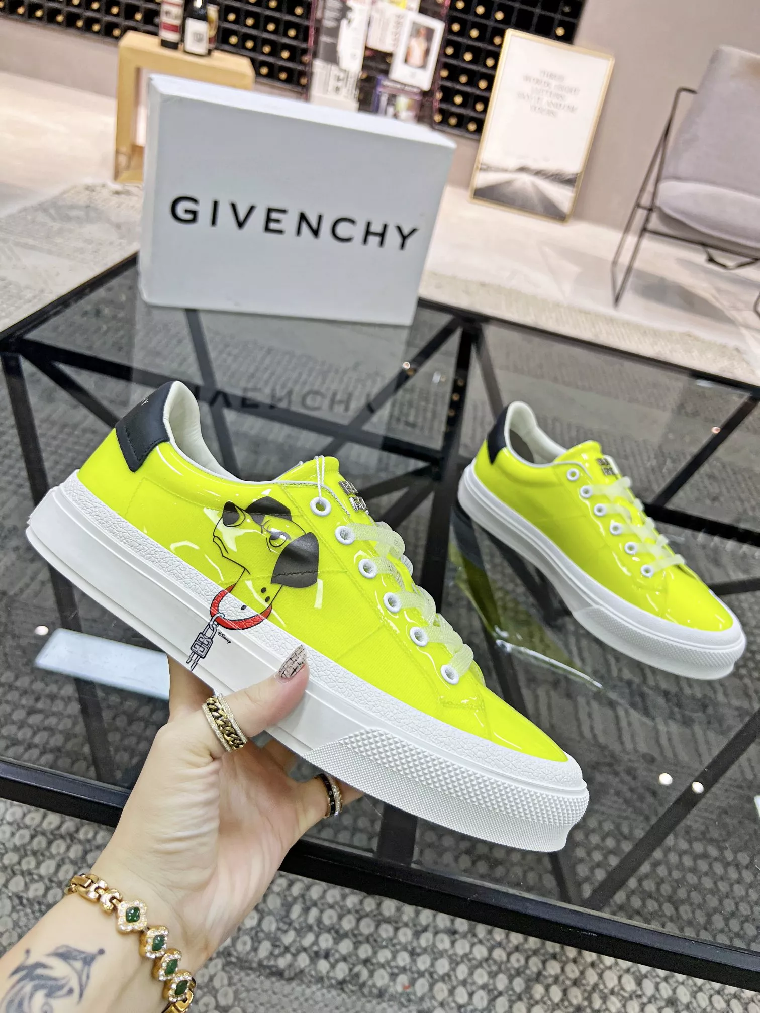 Givenchy Casual Shoes For Men Timeless 7729