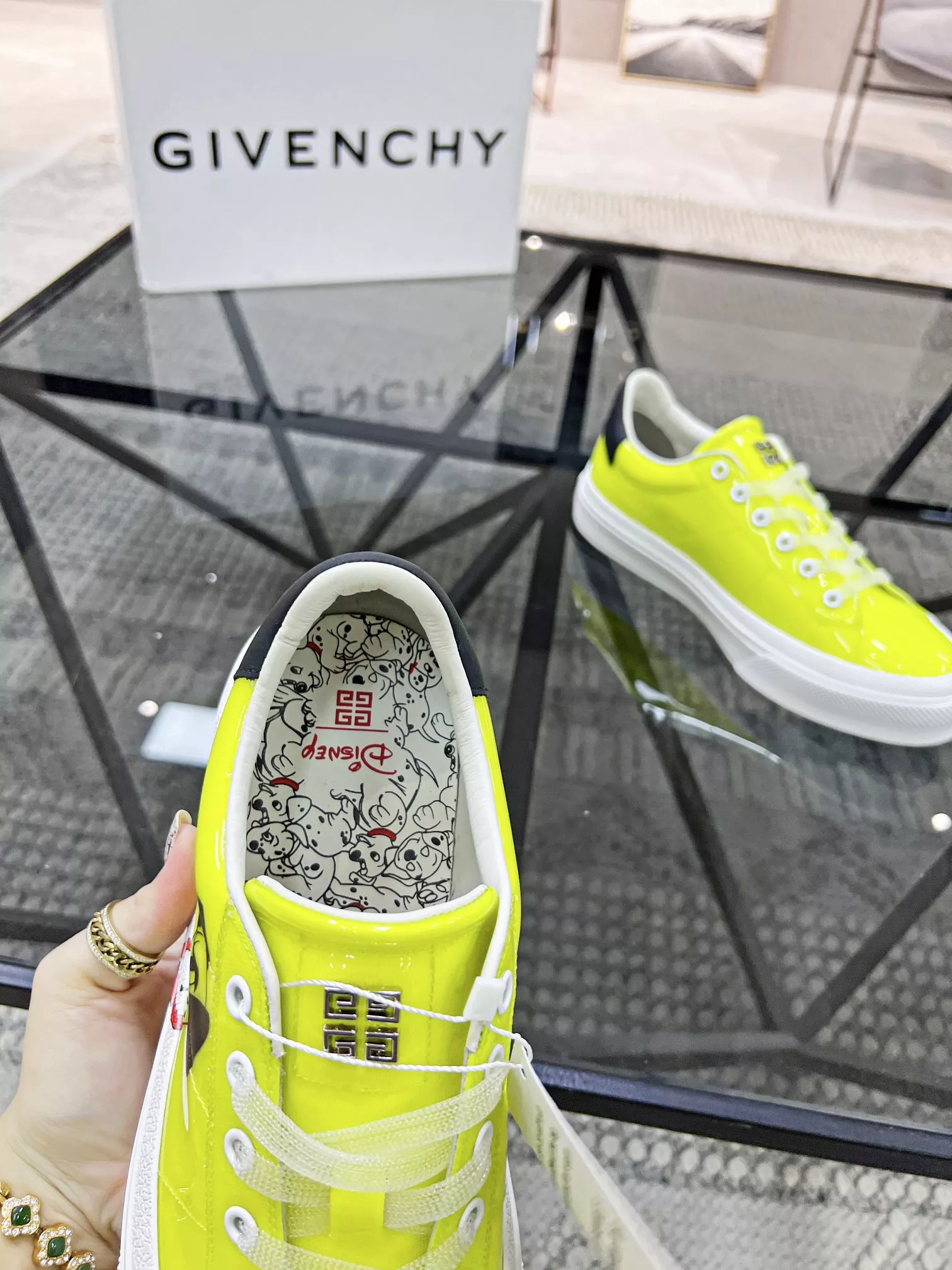 Givenchy Casual Shoes For Men Timeless 7729