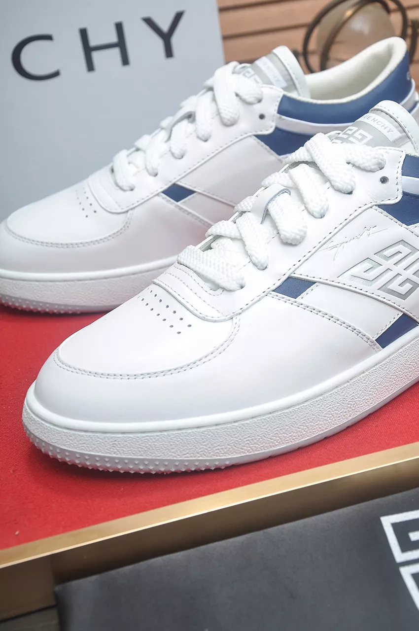 Givenchy Casual Shoes For Men Timeless 7956