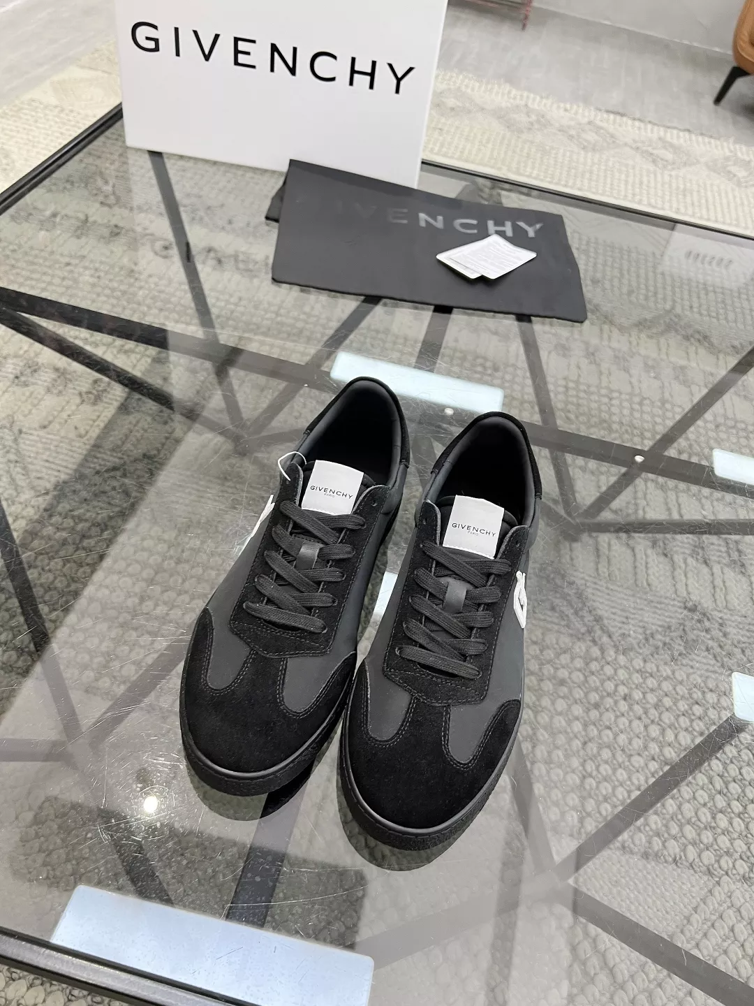 Givenchy Casual Shoes For Men Timeless 8275