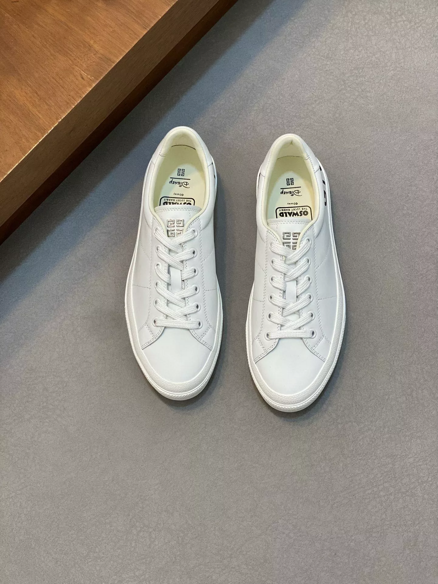 Givenchy Casual Shoes For Men Trendsetting 3301