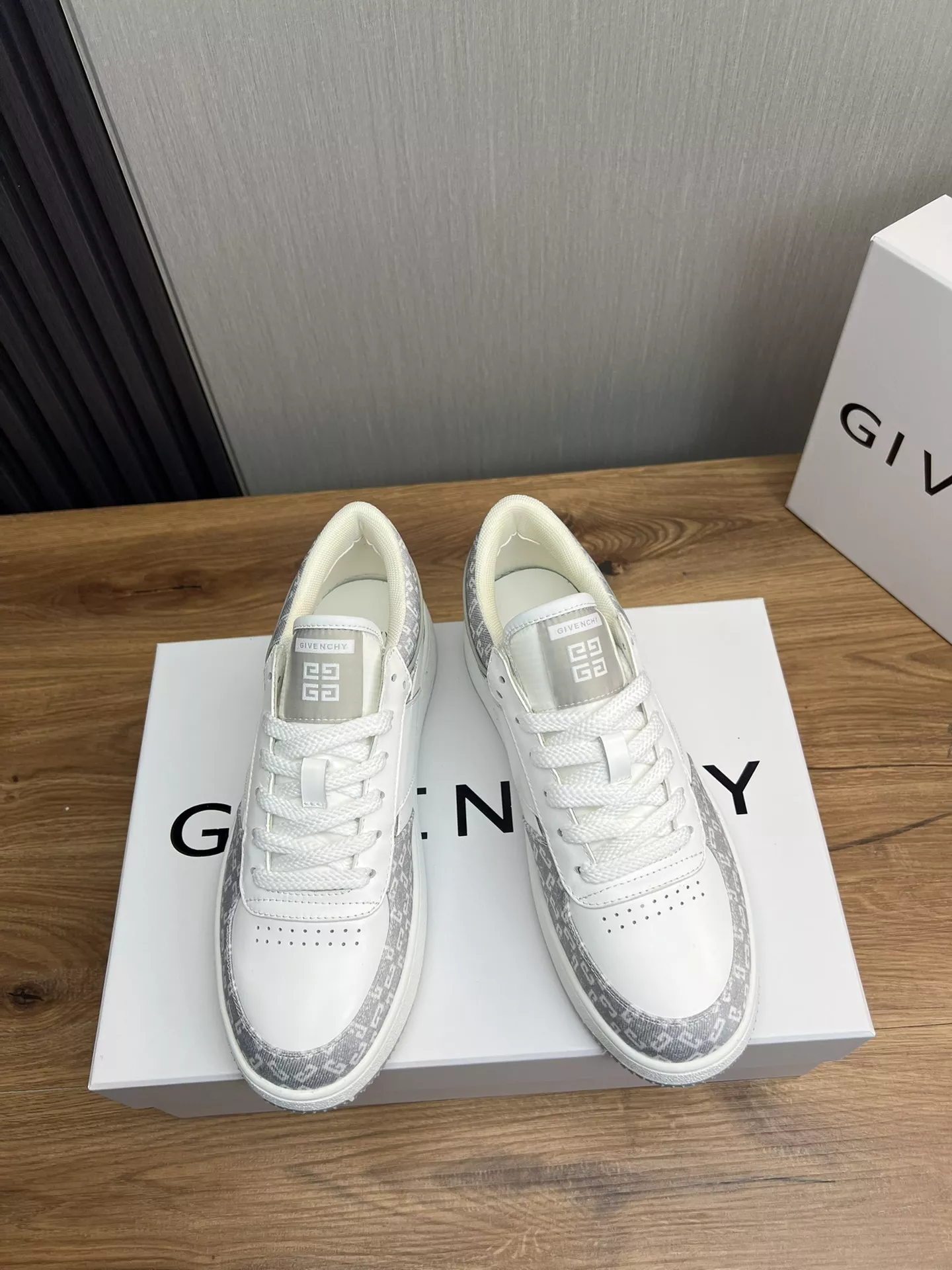 Givenchy Casual Shoes For Men Trendsetting 7659