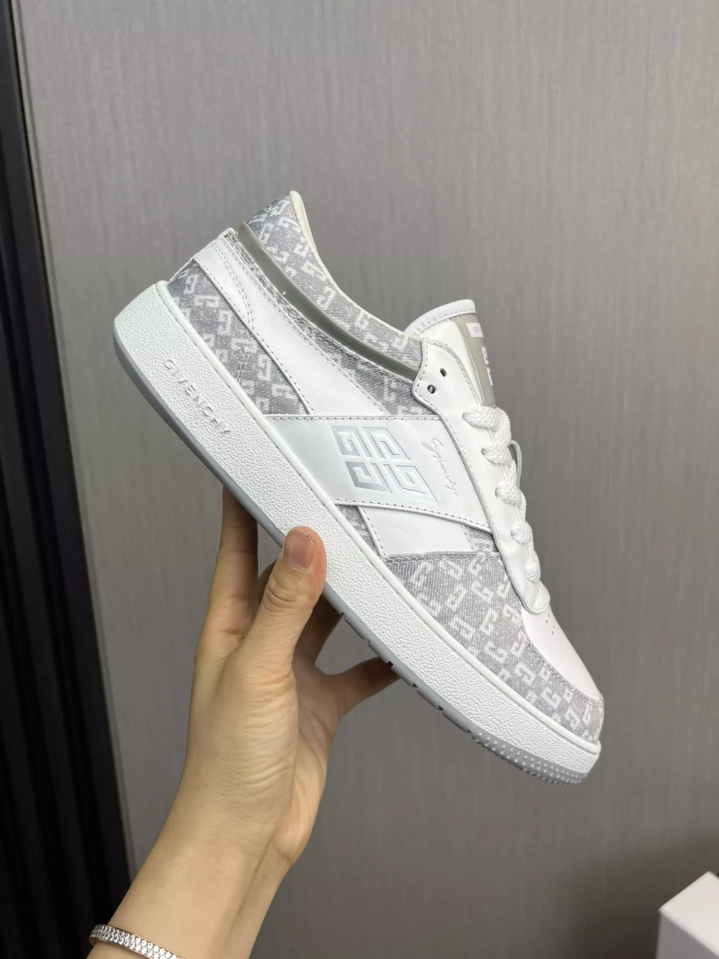 Givenchy Casual Shoes For Men Trendsetting 7659