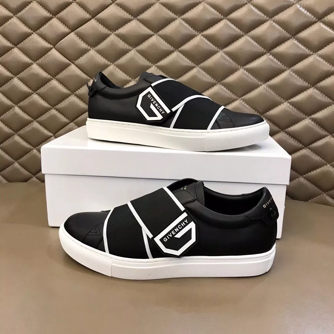 Givenchy Casual Shoes For Men UrbanStyle 9017