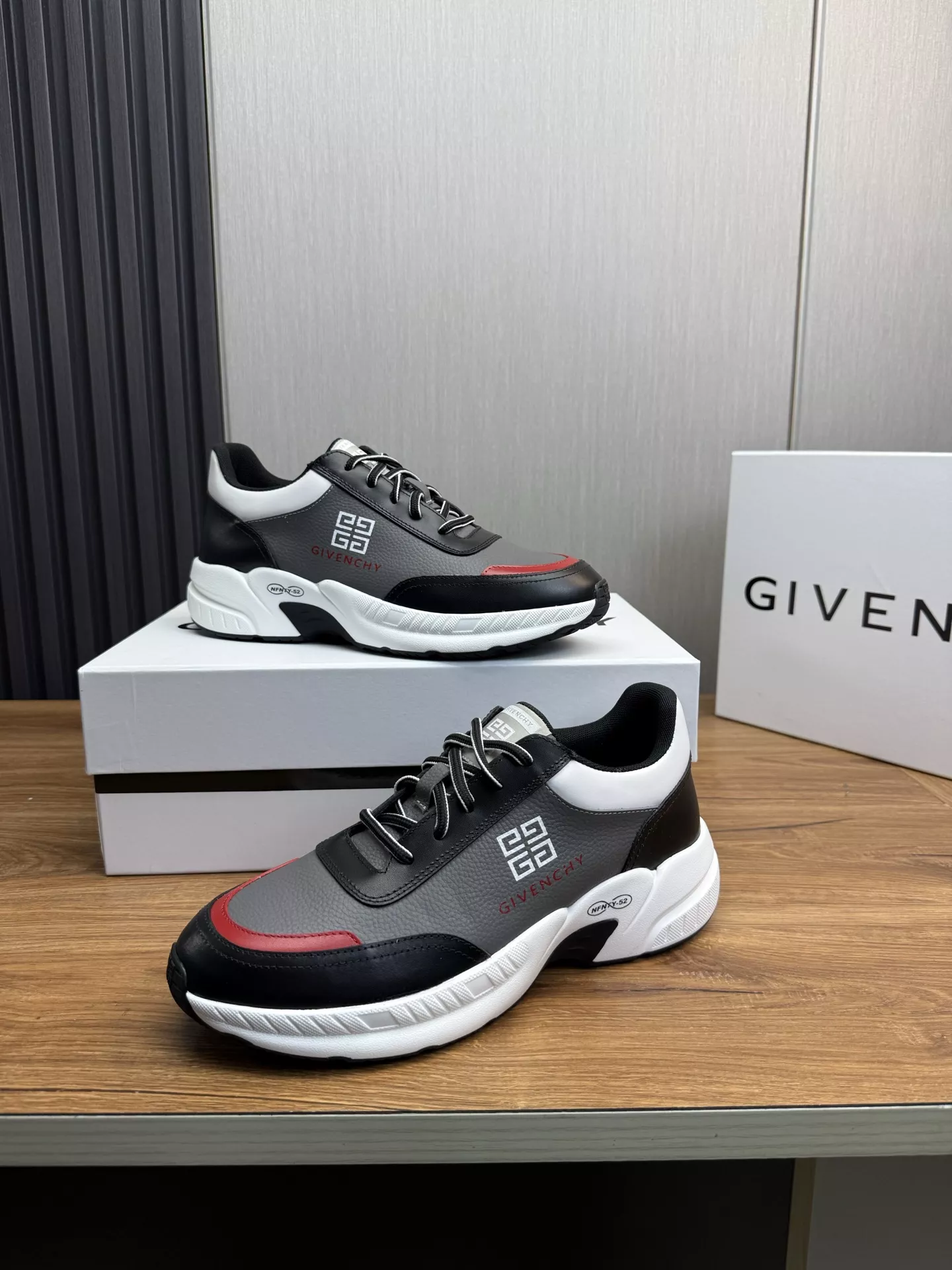 Givenchy Casual Shoes For Men WellDesigned 1565