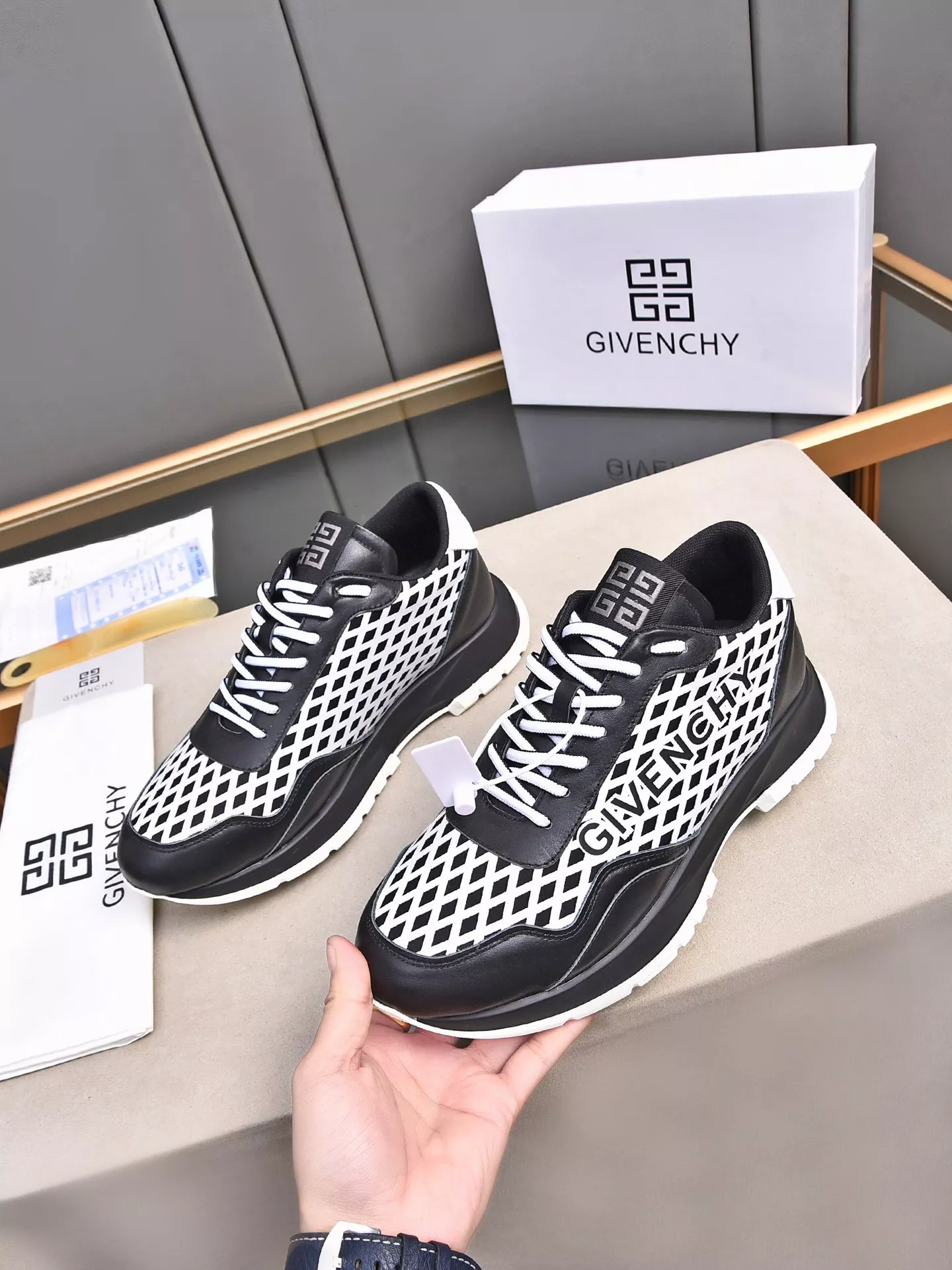 Givenchy Casual Shoes For Men WellDesigned 2568