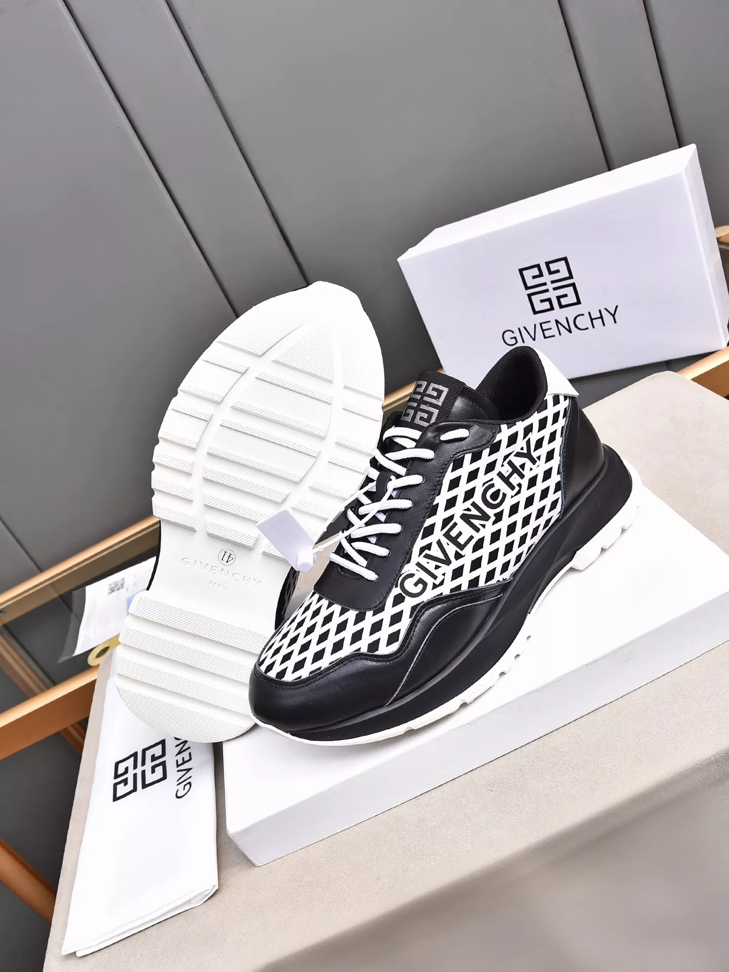Givenchy Casual Shoes For Men WellDesigned 2568